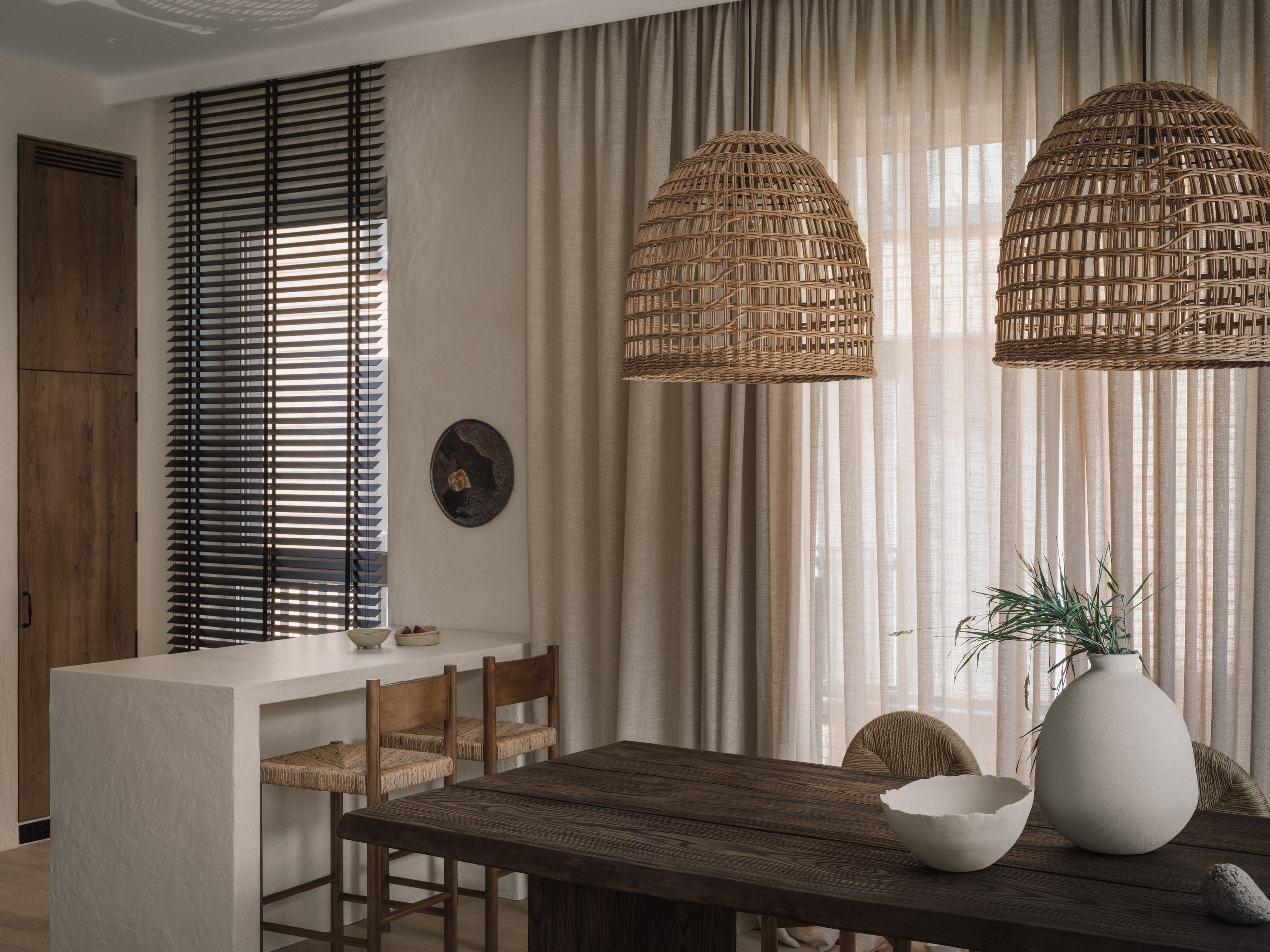 Фотосъёмка дизайн проекта квартиры в Esentai City. Роман Якунин — интерьерный фотограф в Алматы