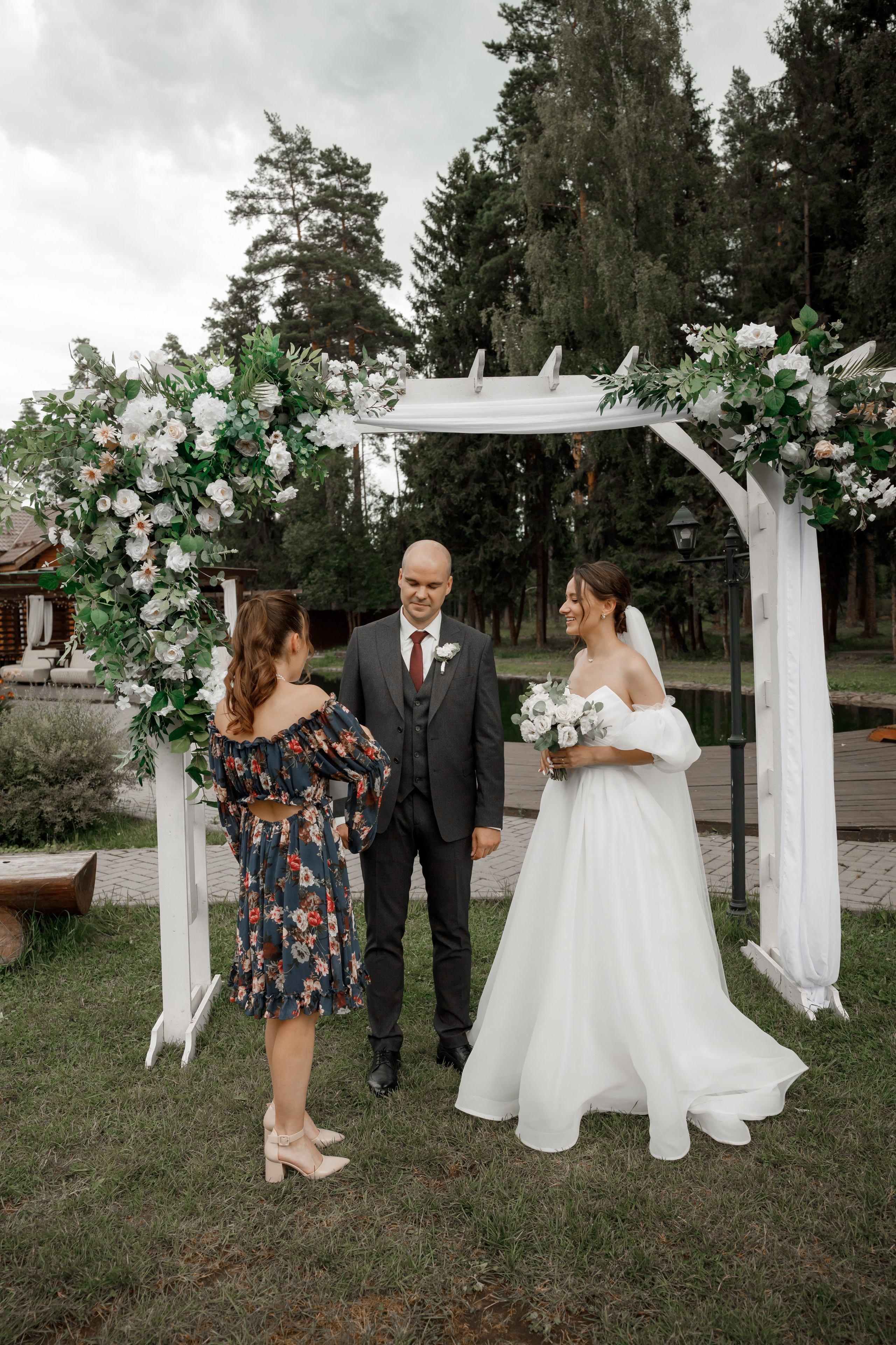 Полина и Дмитрий, загородный клуб «Барин», ЗАГС в г. Пушкино. Свадебный и репортажный фотограф (Москва, Королев и другие)