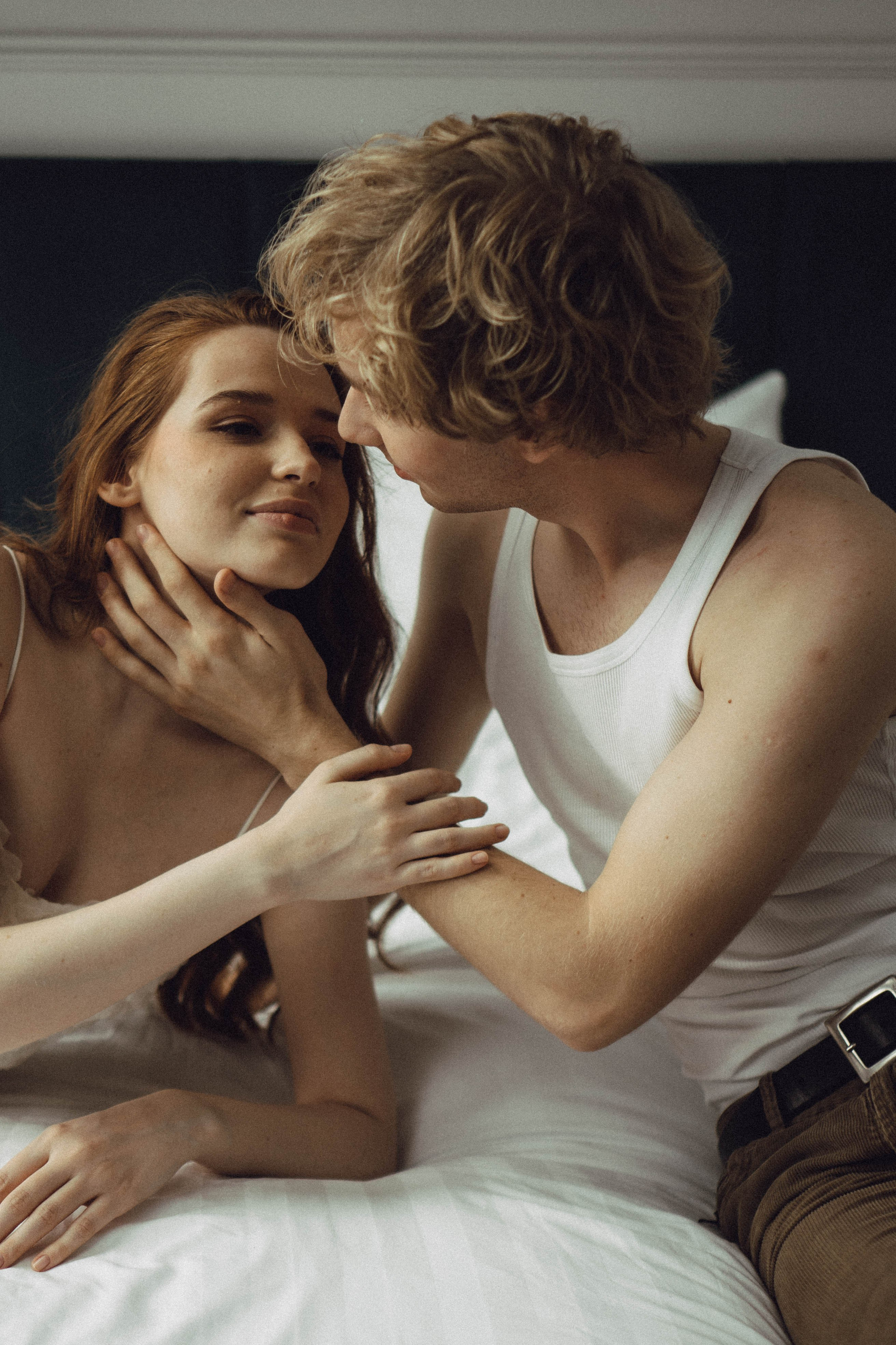 СВАДЕБНАЯ СЬЕМКА В ОТЕЛЕ. СБОРЫ ЖЕНИХА И НЕВЕСТЫ И ТАКЖЕ ТОР И ПОДГОТОВКА К ПРОГУЛКЕ. Профессиональный фотограф, Санкт-Петербург — Виктория Богомолова