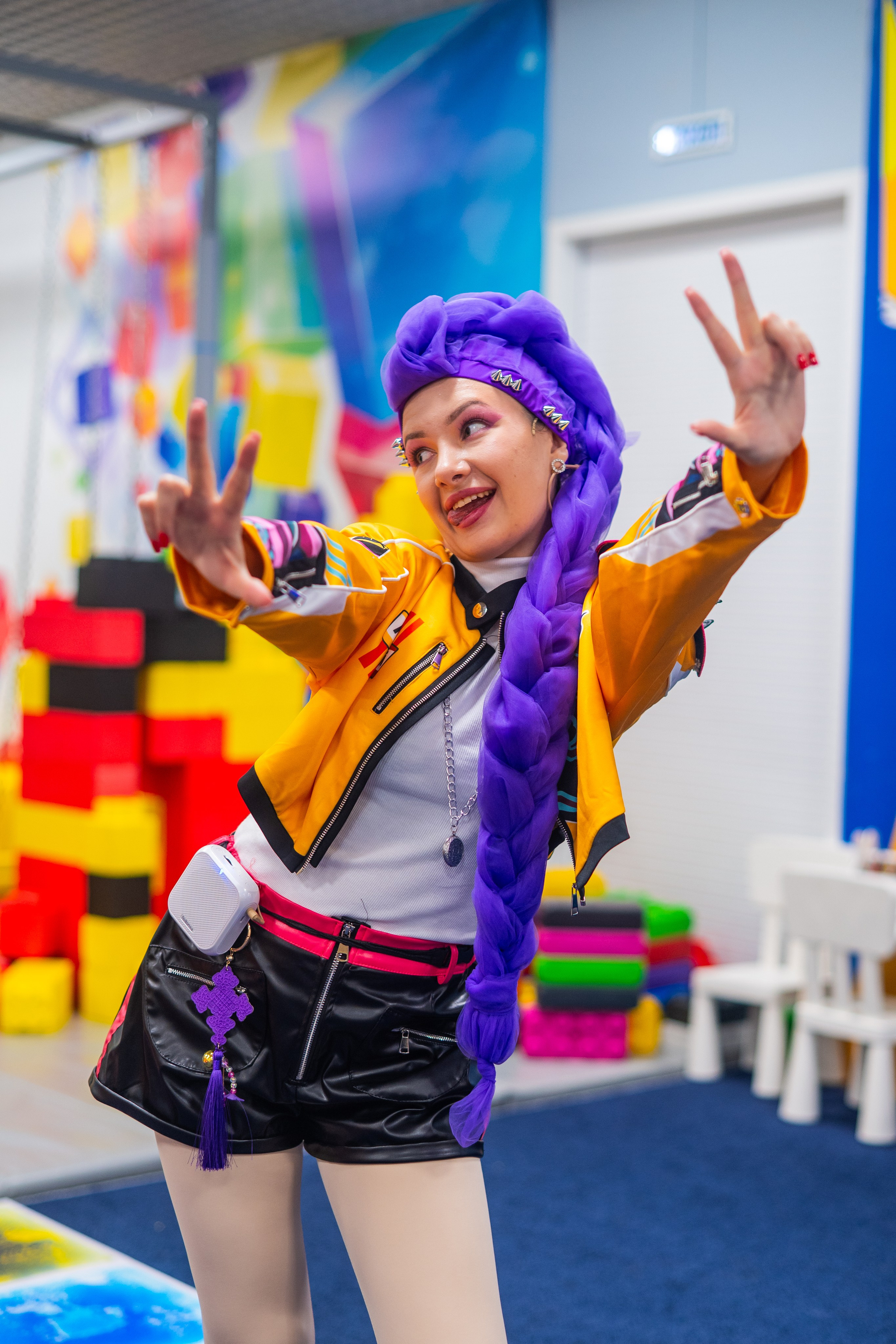 День Рождения Аленочки в Ниндзя Кидс в гости к ней пришла Супер Звезда Руми. Я Ольга Казанцева, фотографирую снимаю ваши киноистории и печатаю фото и цифровые портреты на холсте