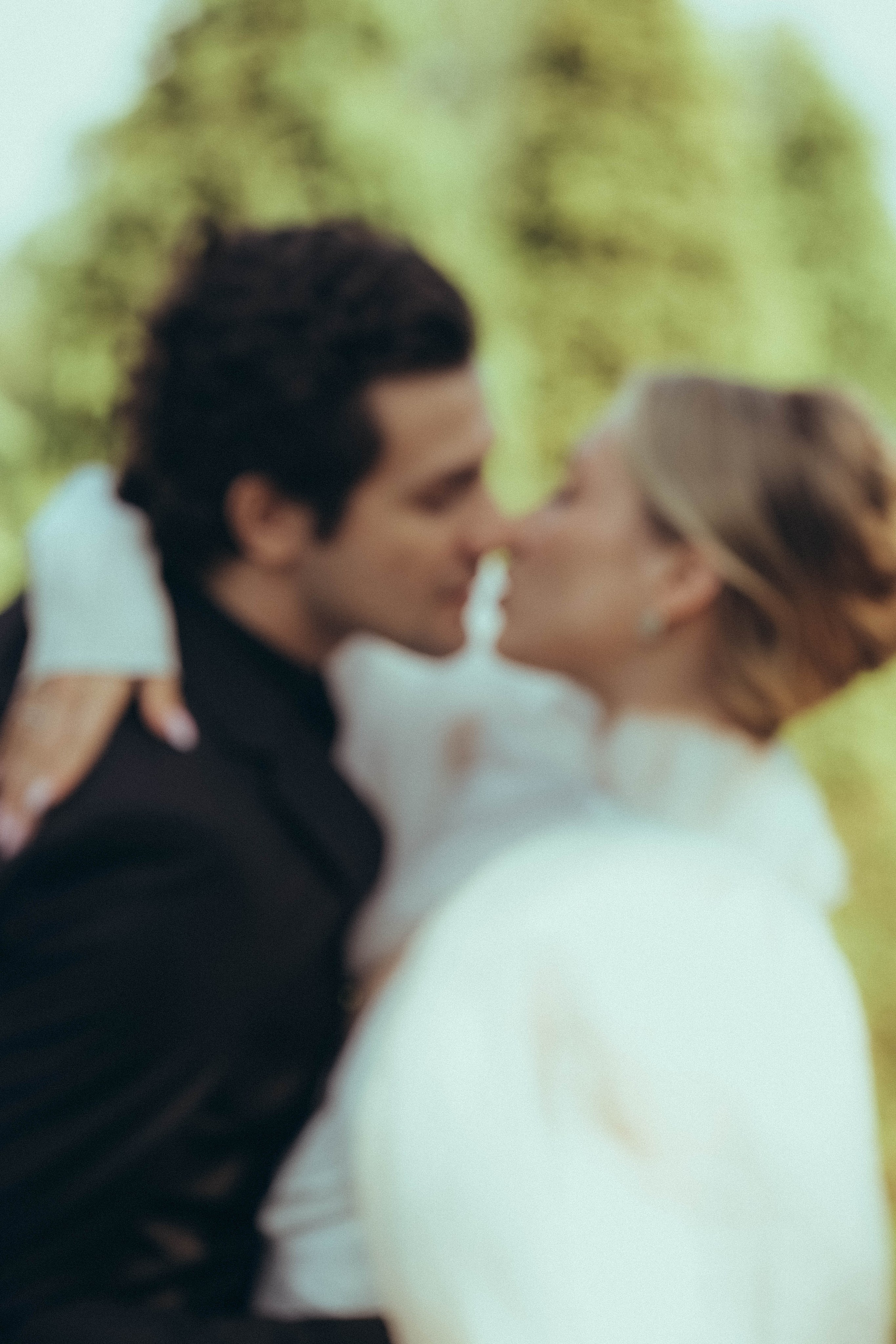 СВАДЕБНАЯ СЬЕМКА В ПАРКЕ ОРАНИЕНБАУМ. Профессиональный фотограф, Санкт-Петербург — Виктория Богомолова