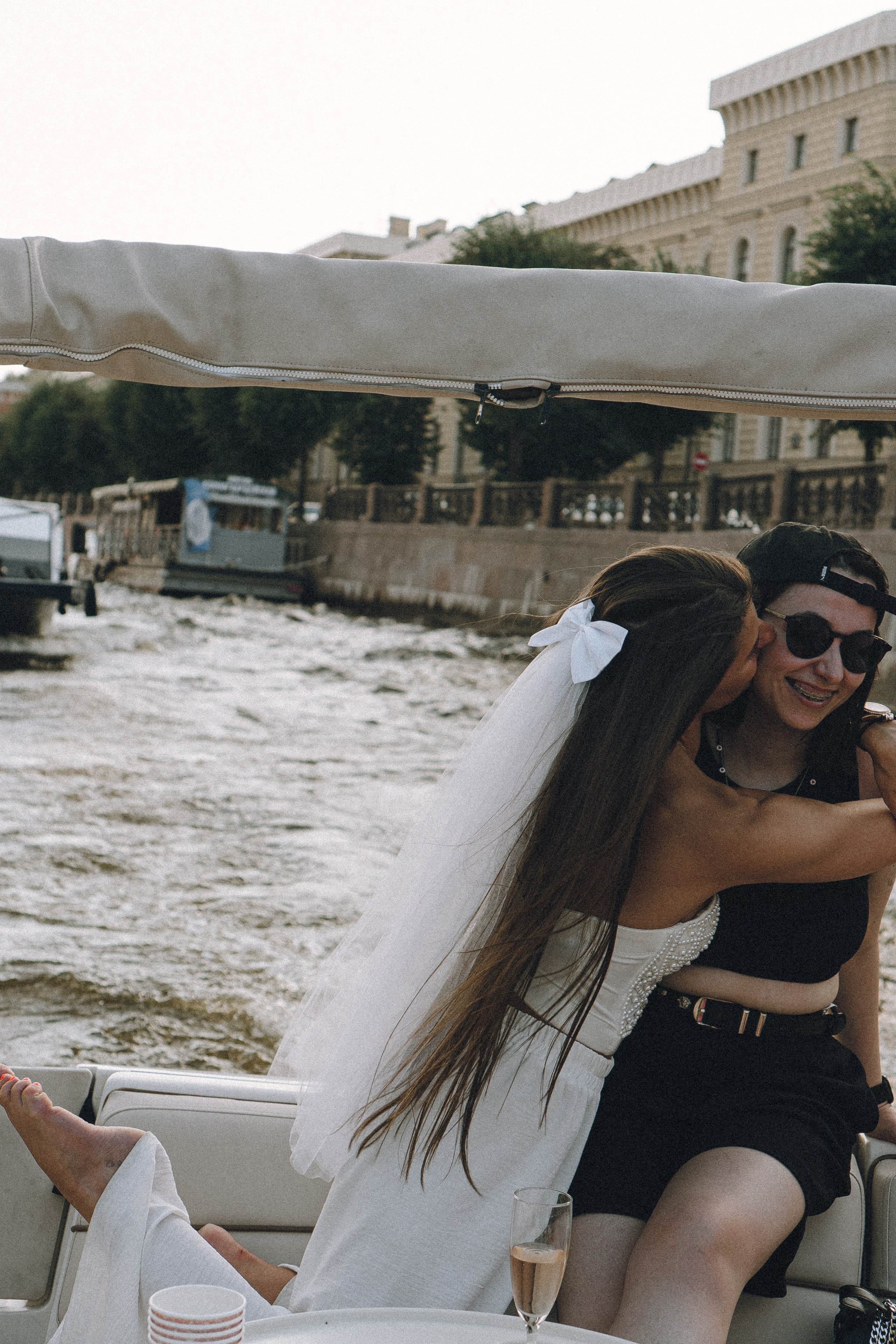 ДЕВИЧНИК НА КАТЕРЕ. Профессиональный фотограф, Санкт-Петербург — Виктория Богомолова