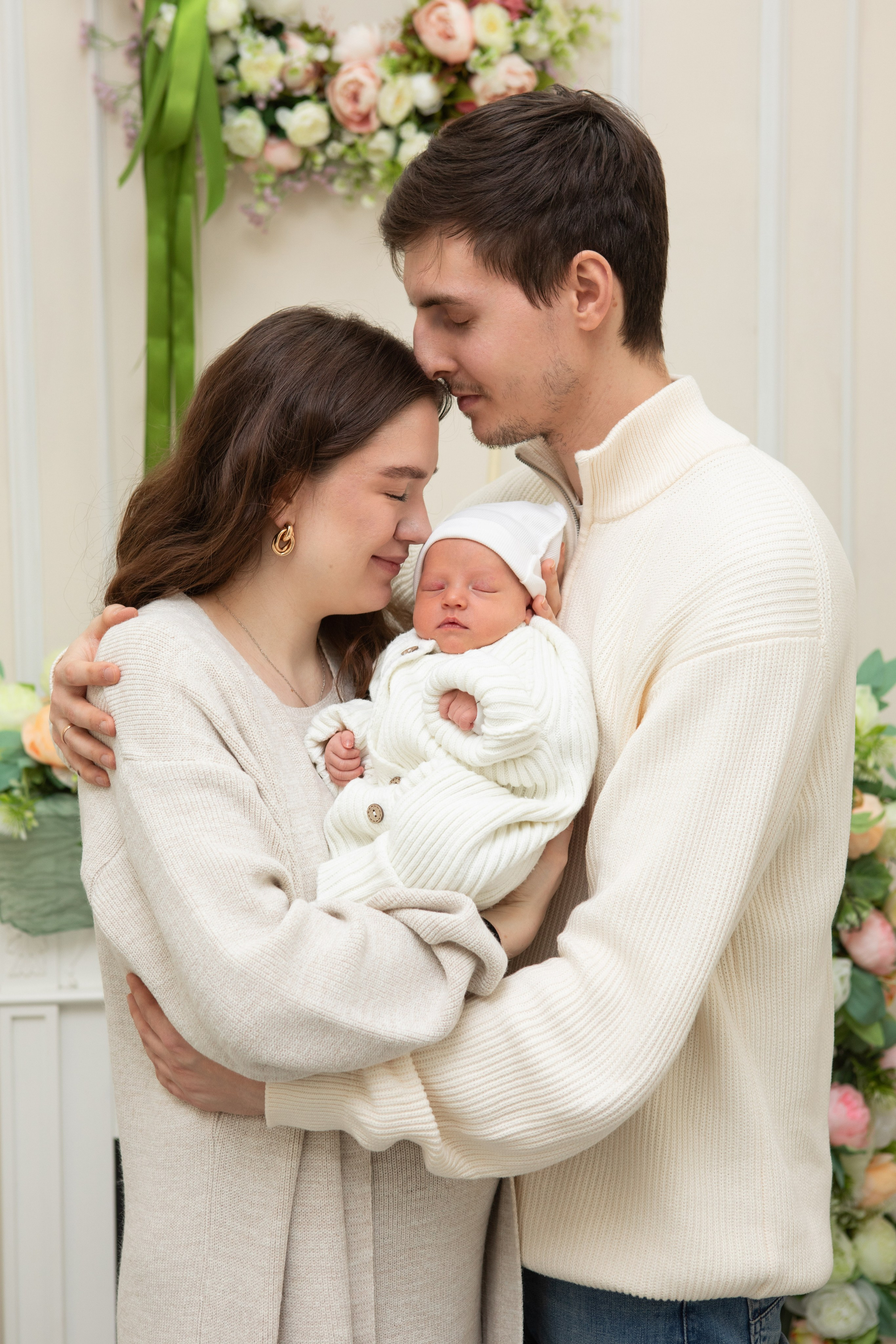 Долгожданная выписка. Фотослужба «Малютка» в Наро-Фоминском перинатальном центре — сохраняем главные мгновения семьи и создаём премиальные фотокниги