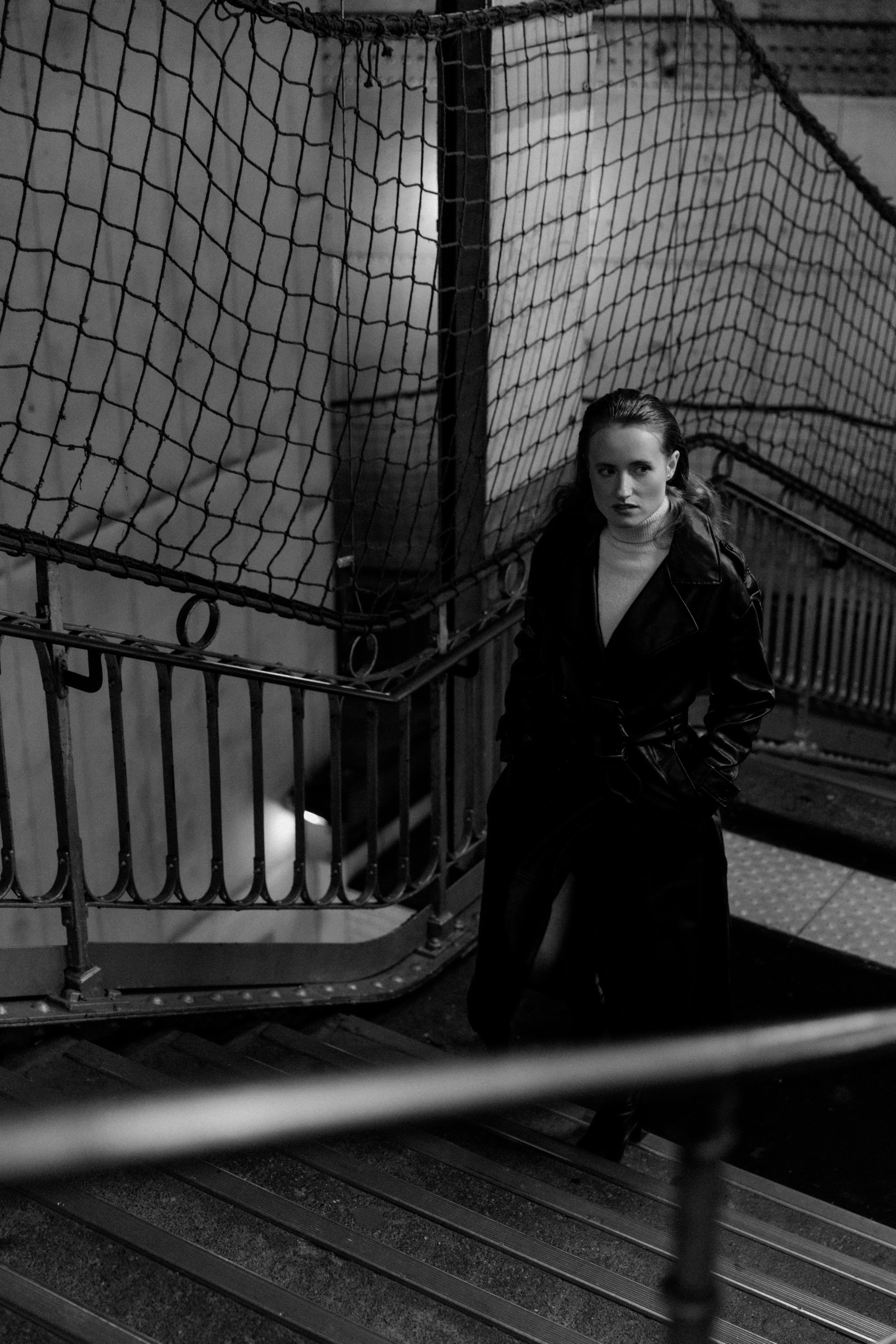 Femme fatale. Photographer in Paris