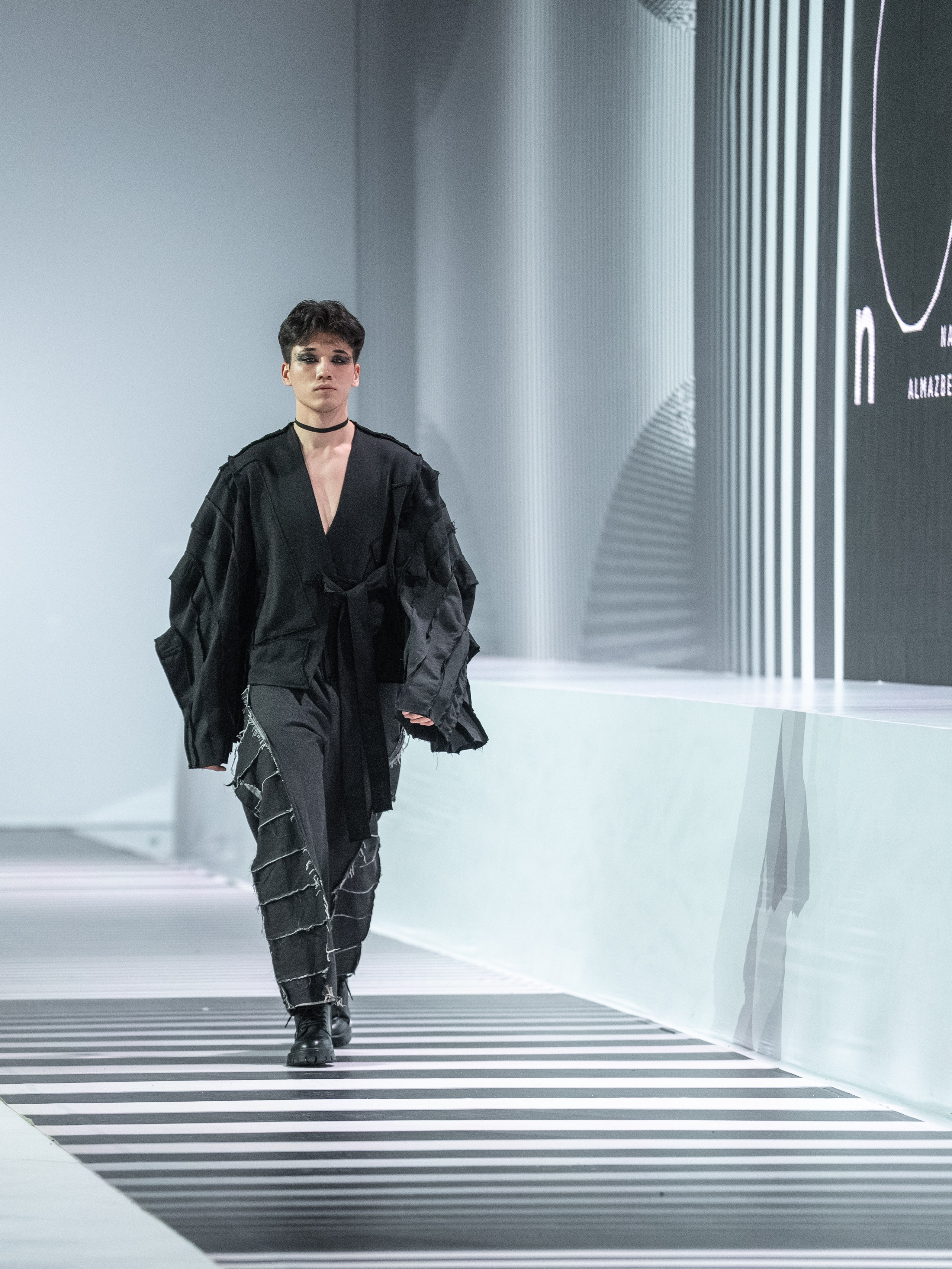 NAZAR ALMAZBEKOB (Кыргызстан). Сайт Алматинского НЮ АРТ, будуар и фэшн фотографа Дениса Карпенко