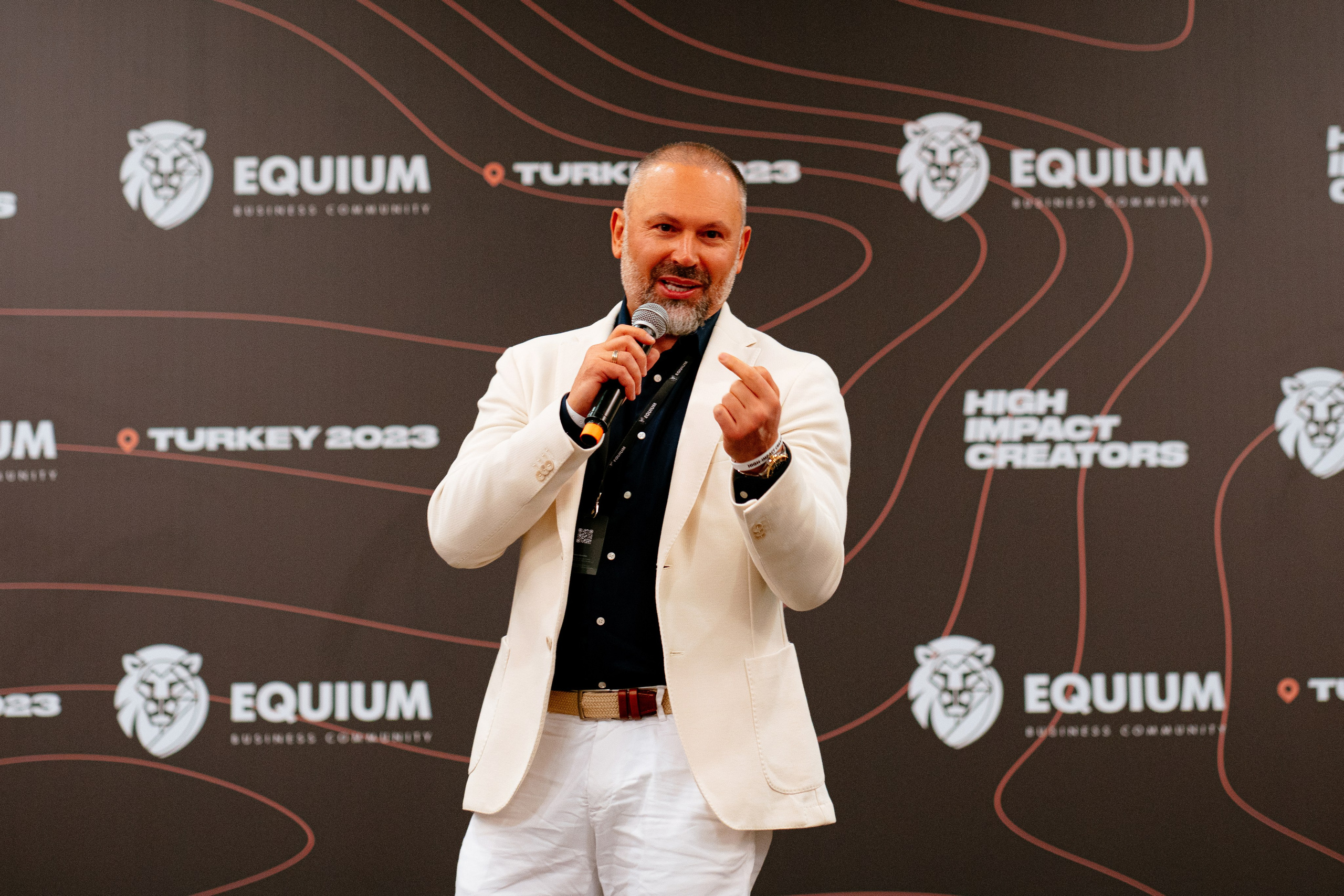 Equium. Репортажный и портретный фотограф Алексей Полячек