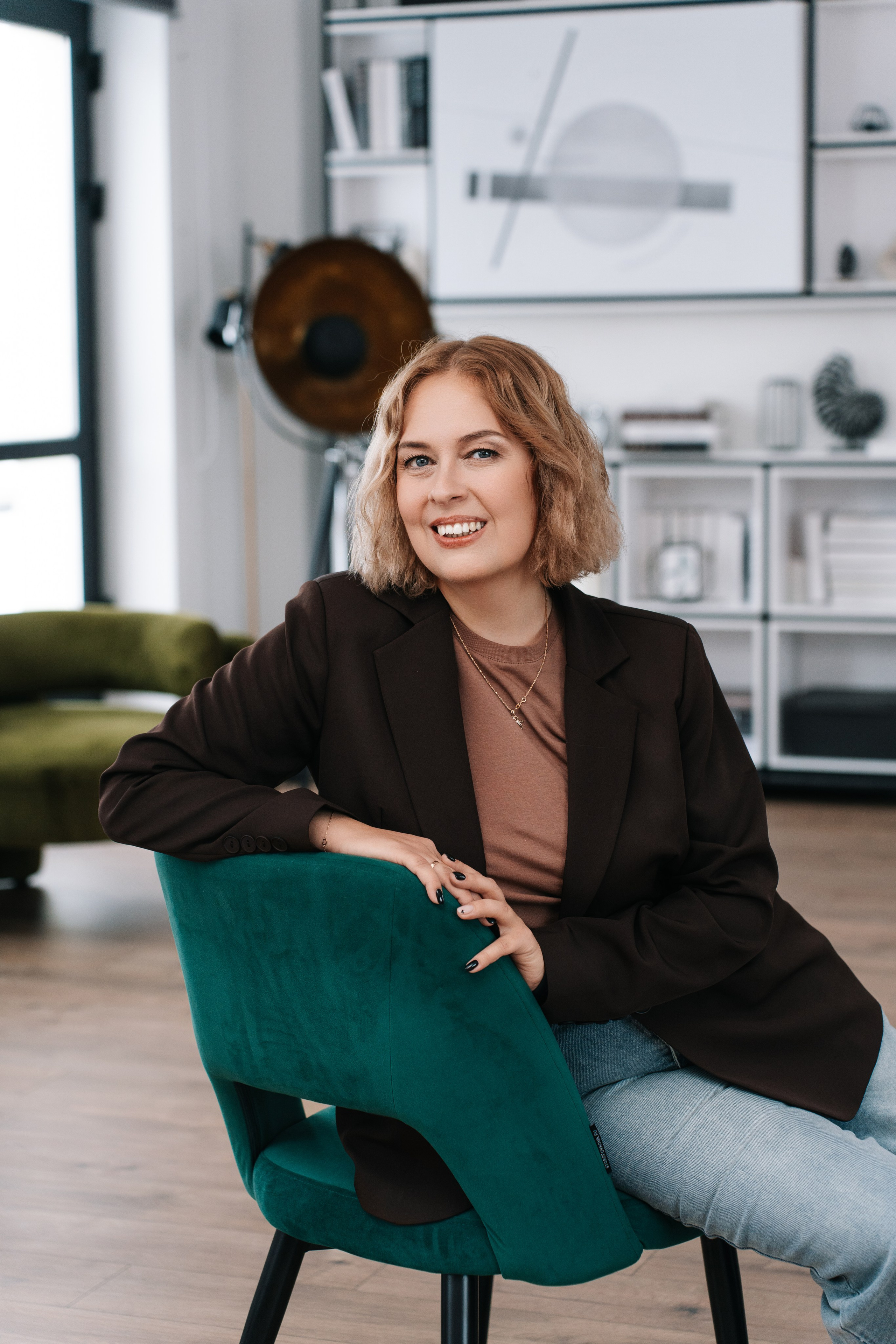 Бизнес фотосессия для сотрудников в фотостудии