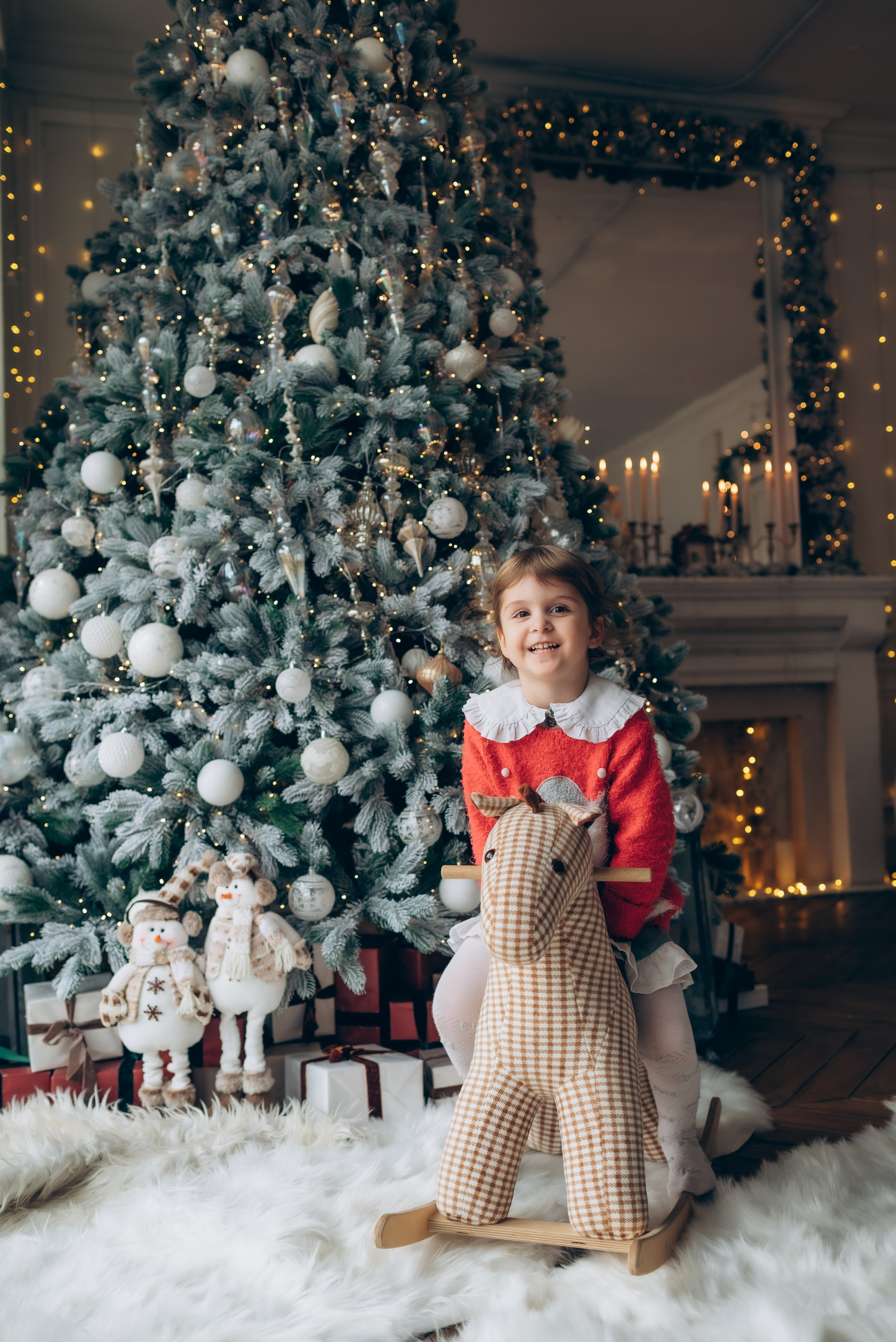 Новогодняя съемка Ксюша с дочками. Семейный фотограф в Тюмени Ксения Мязитова