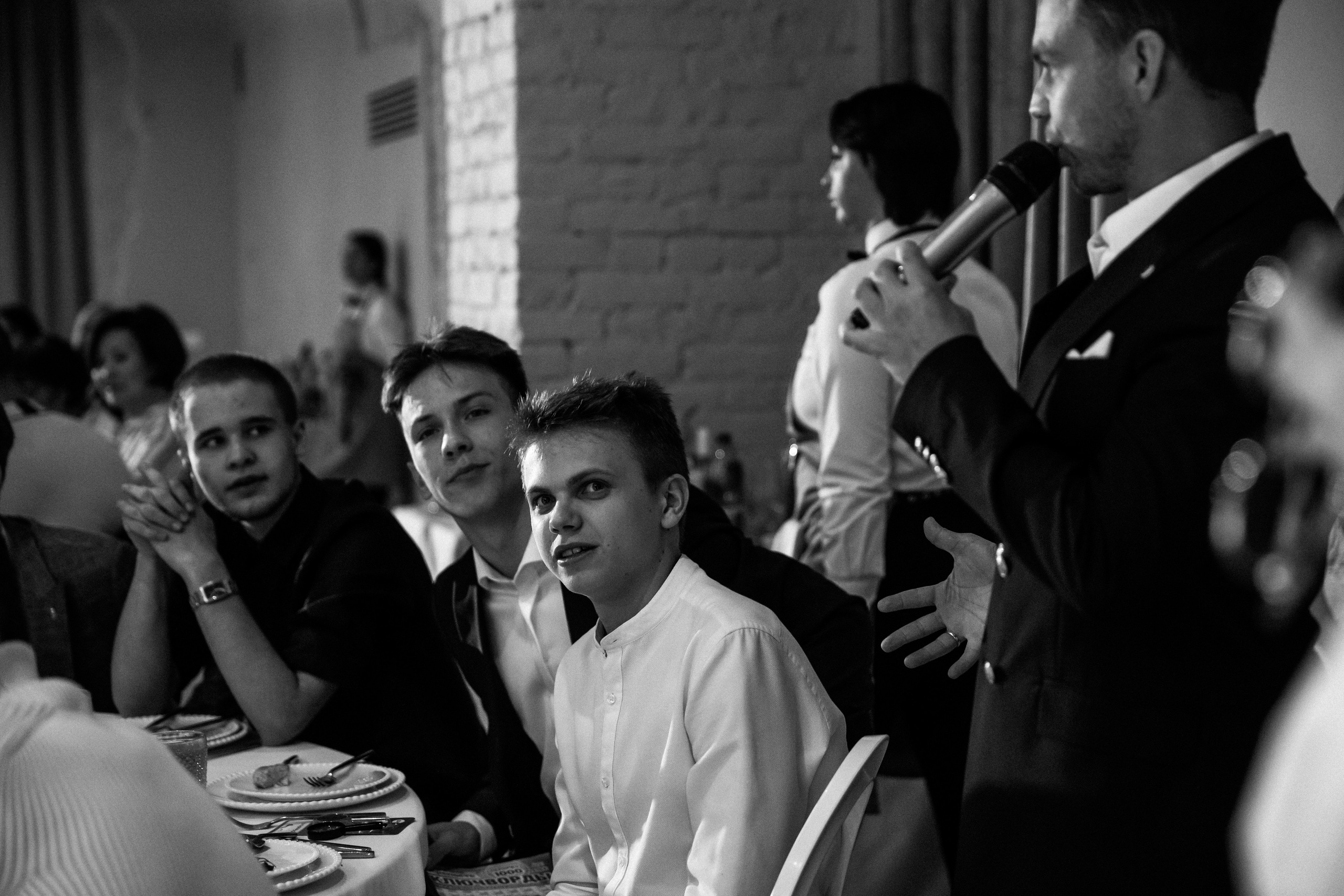 2023-06-23 Выпускной МБОУ СОШ № 10. Фотограф в Красноярске