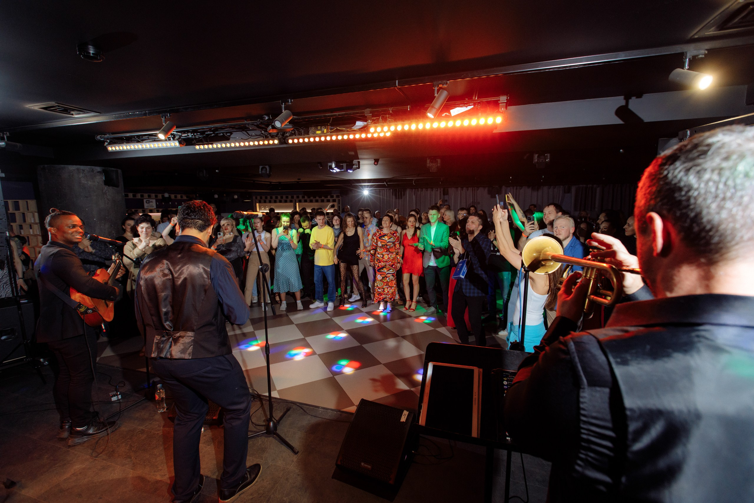 ISALSА. Вечеринка в школе танцев. Свадебный фотограф в Ярославле Анастасия Архипова