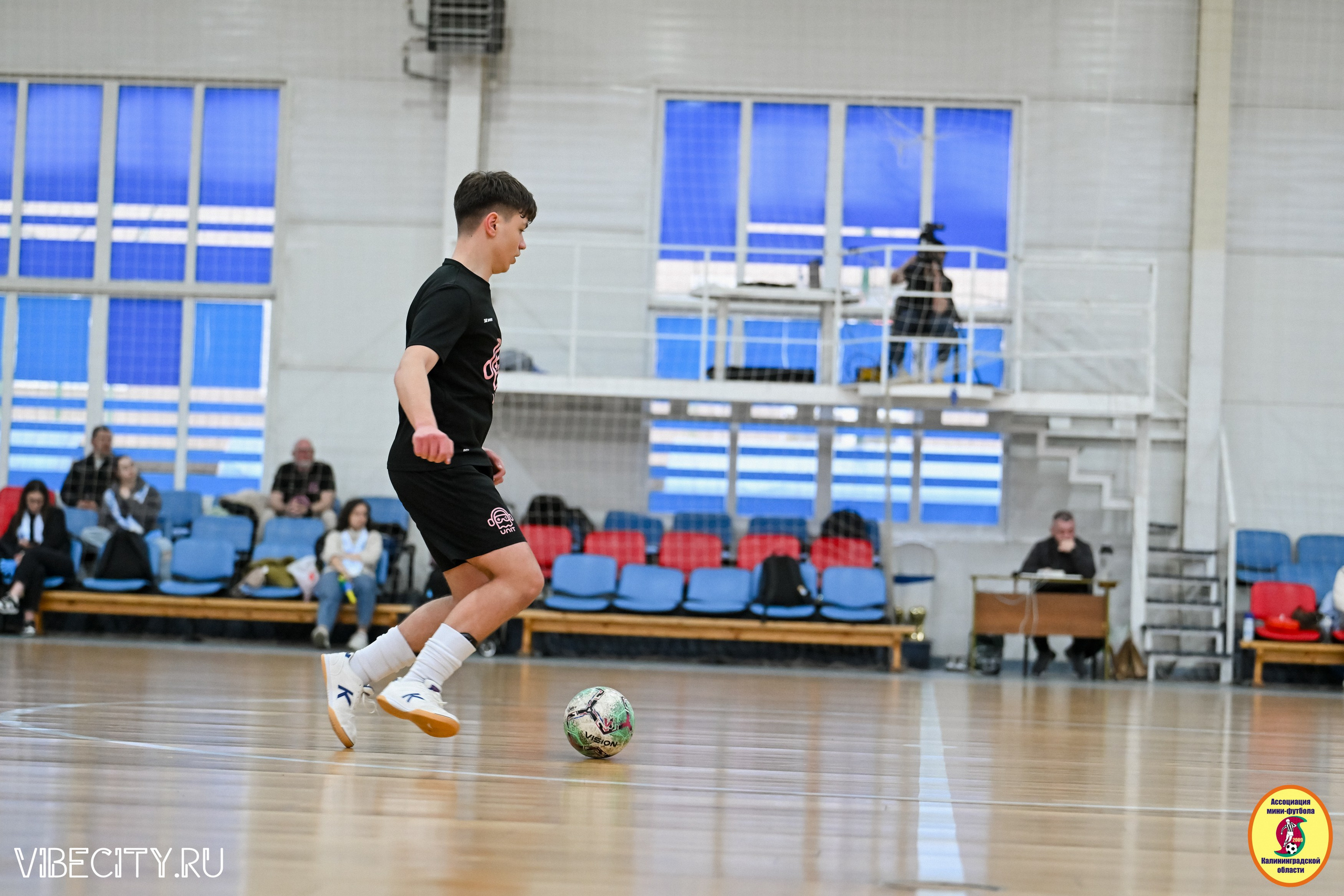 8 тур Корпоративной Бизнес-Лиги по футзалу. VIBECITY.RU Вайб Сити Ру Фоторепортажи Фотоотчеты Калининград
