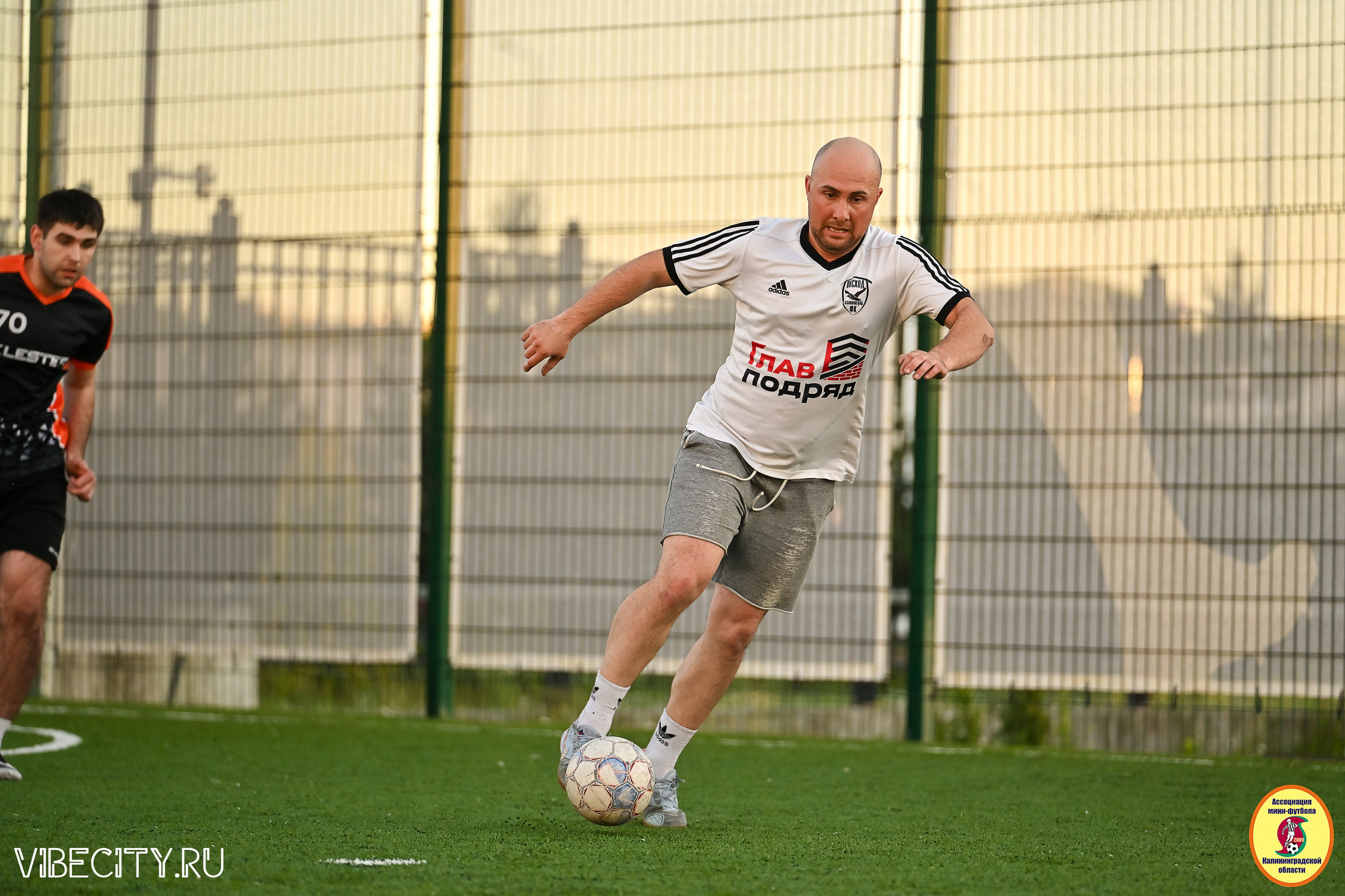 ИГРЫ МИНИ-ФУТБОЛЬНОЙ И КОРПОРАТИВНОЙ ЛИГИ. VIBECITY.RU Вайб Сити Ру Фоторепортажи Фотоотчеты Калининград