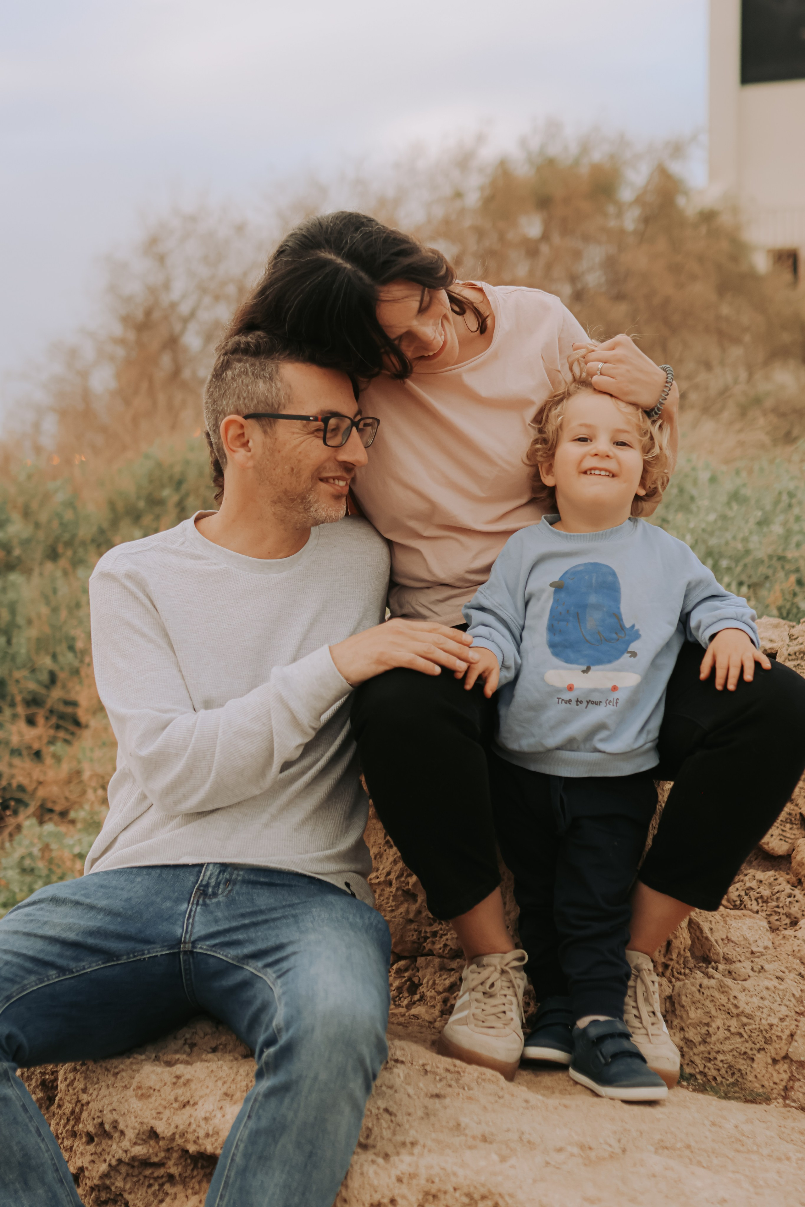 Eithan's family, Tel Aviv | February 2026. Photographer in Israel Alice Milchin