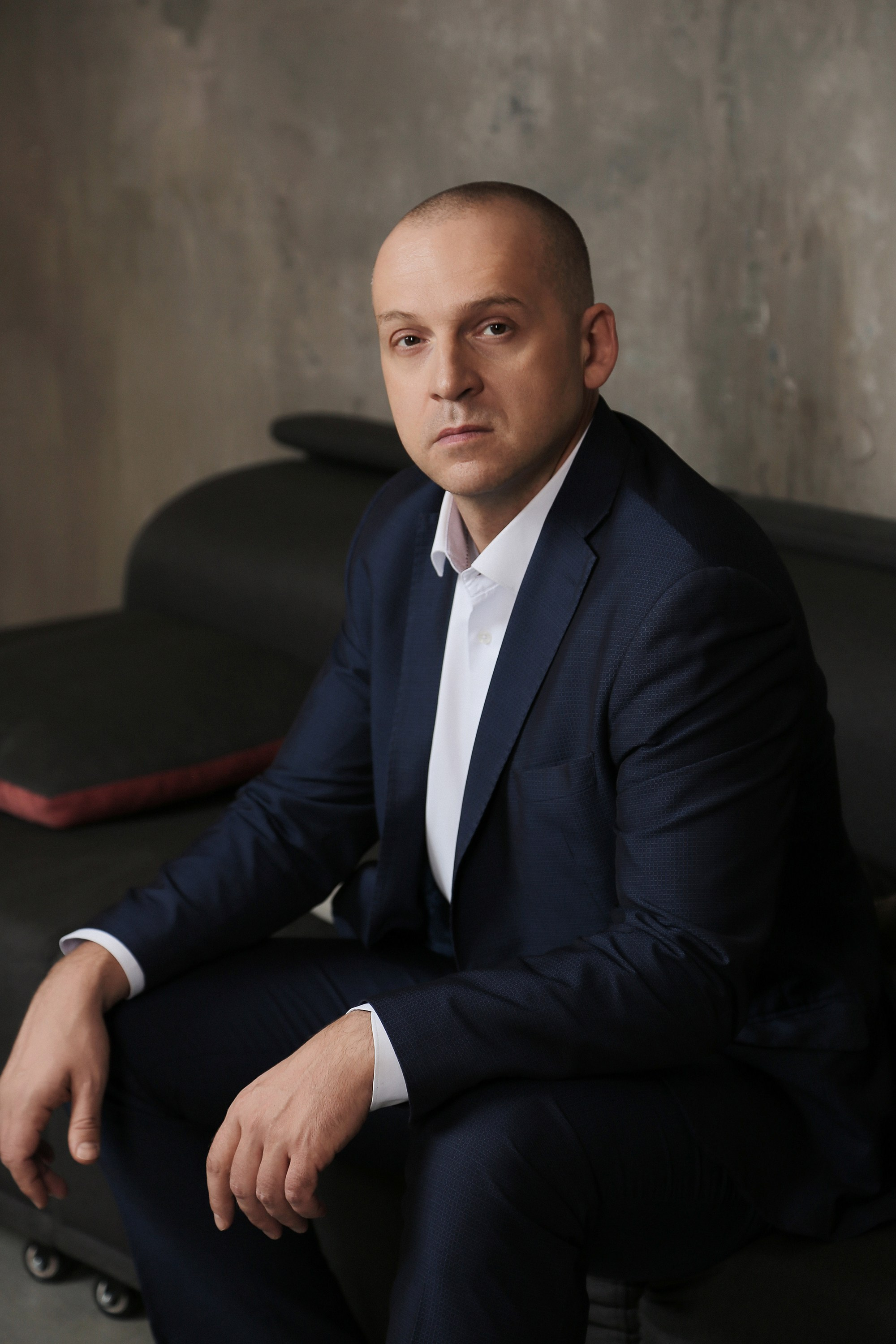 Мужская фотосессия в студии. Фотограф Анна Добрачёва