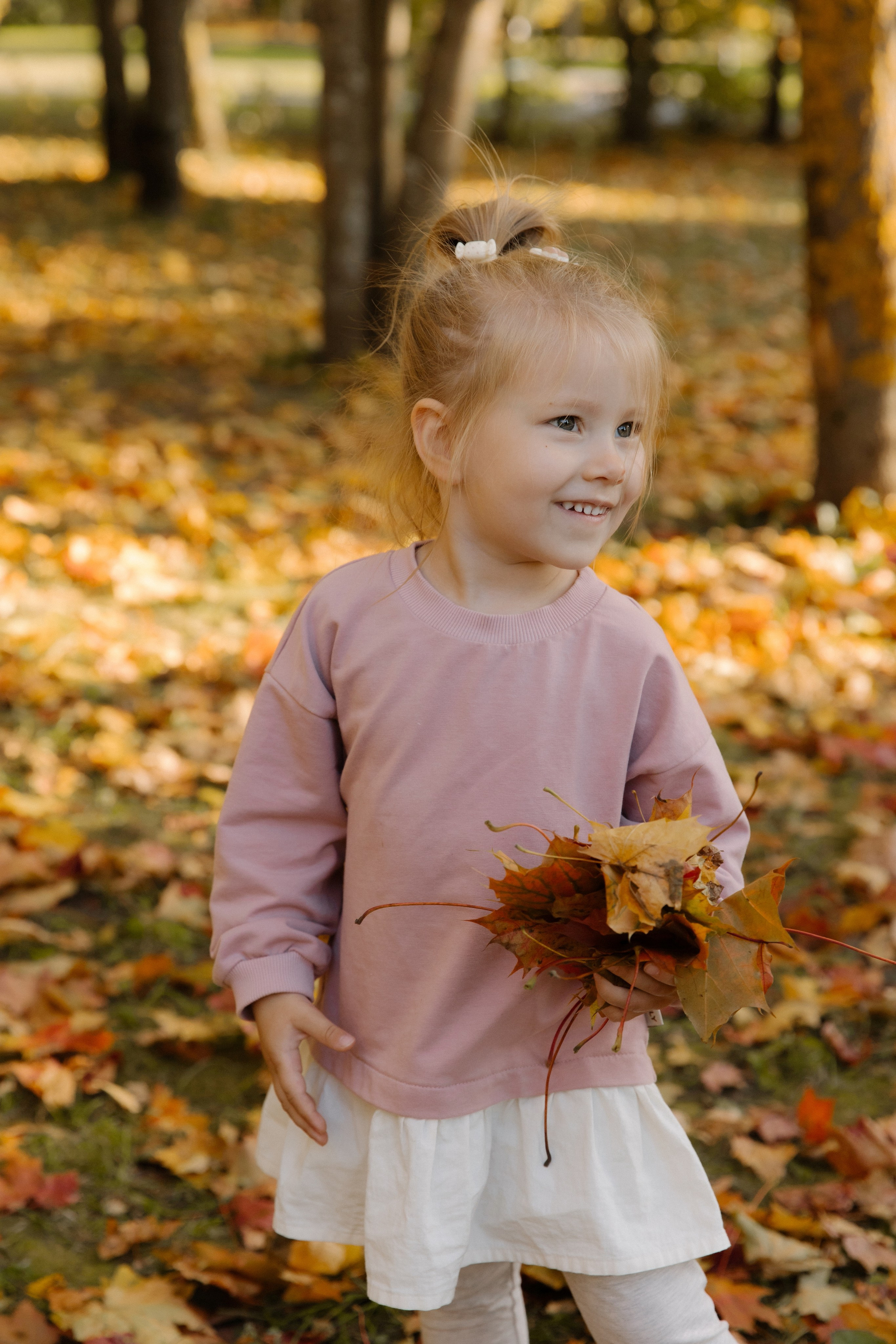 Прогулка Василисы с родителями, дядей и тетей. Семейный и свадебный фотограф в Москве и Зеленограде Пилипенко Юлия