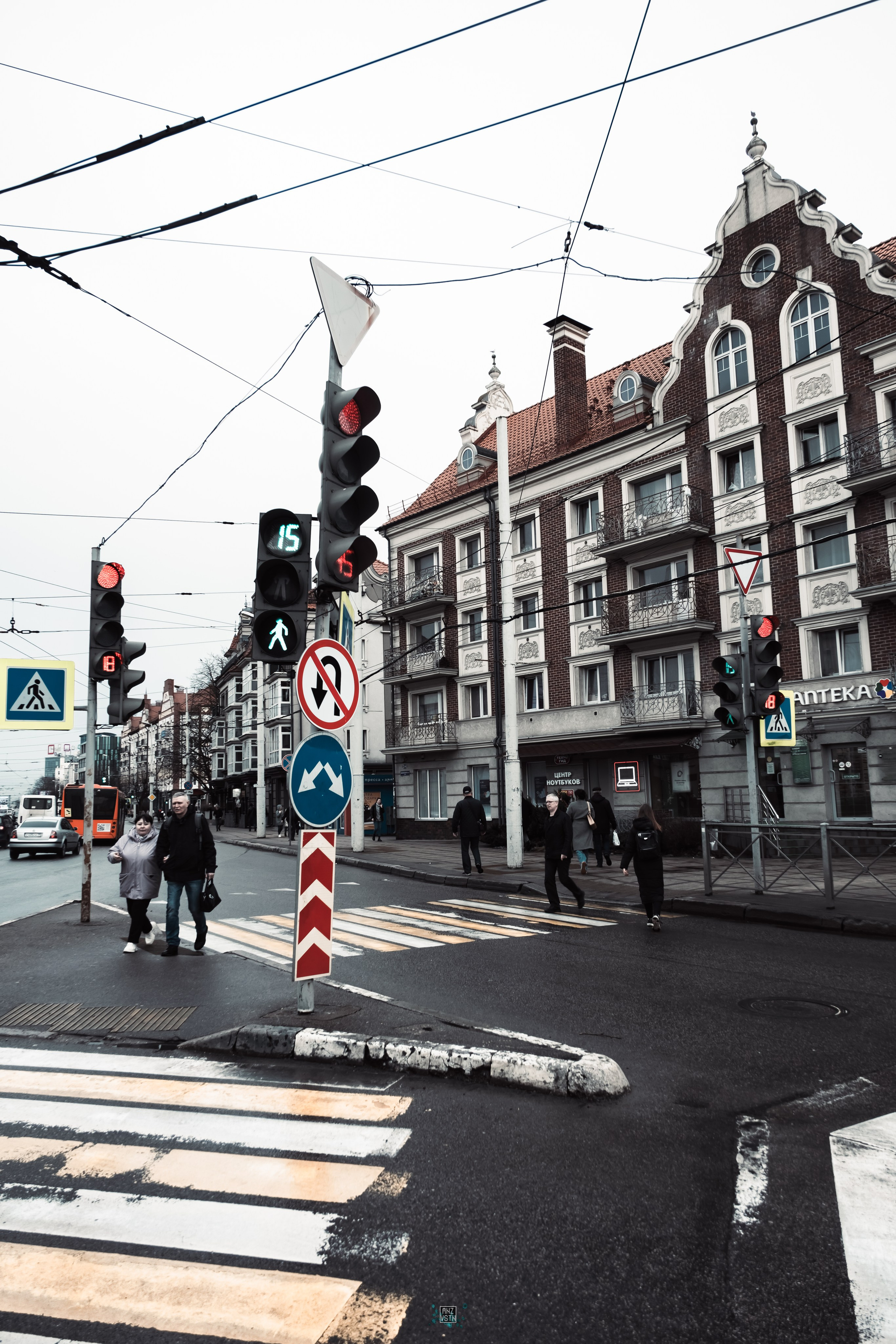 Koenigsberg. M. Neizvestniy — уличная и спортивная фотография