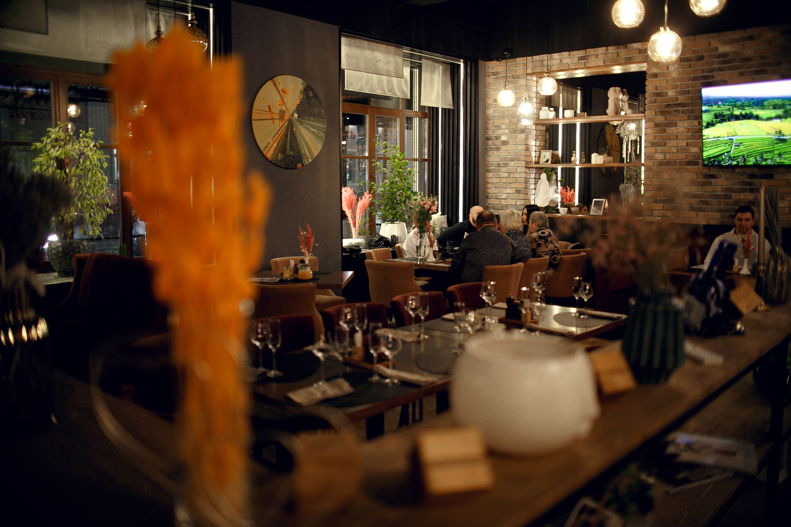 «Март». Ваш репортажный фотограф Артемий Антонов