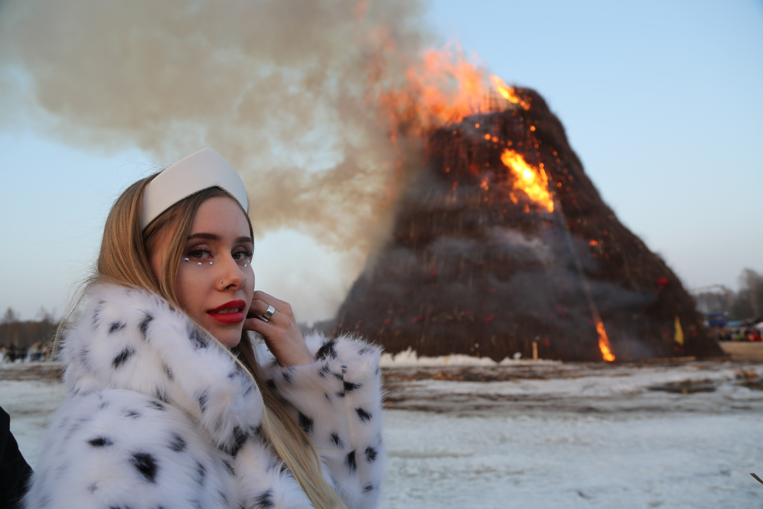 Масленица в Никола-Ленивце. Репортажный фотограф в Москве Зуйко Оксана