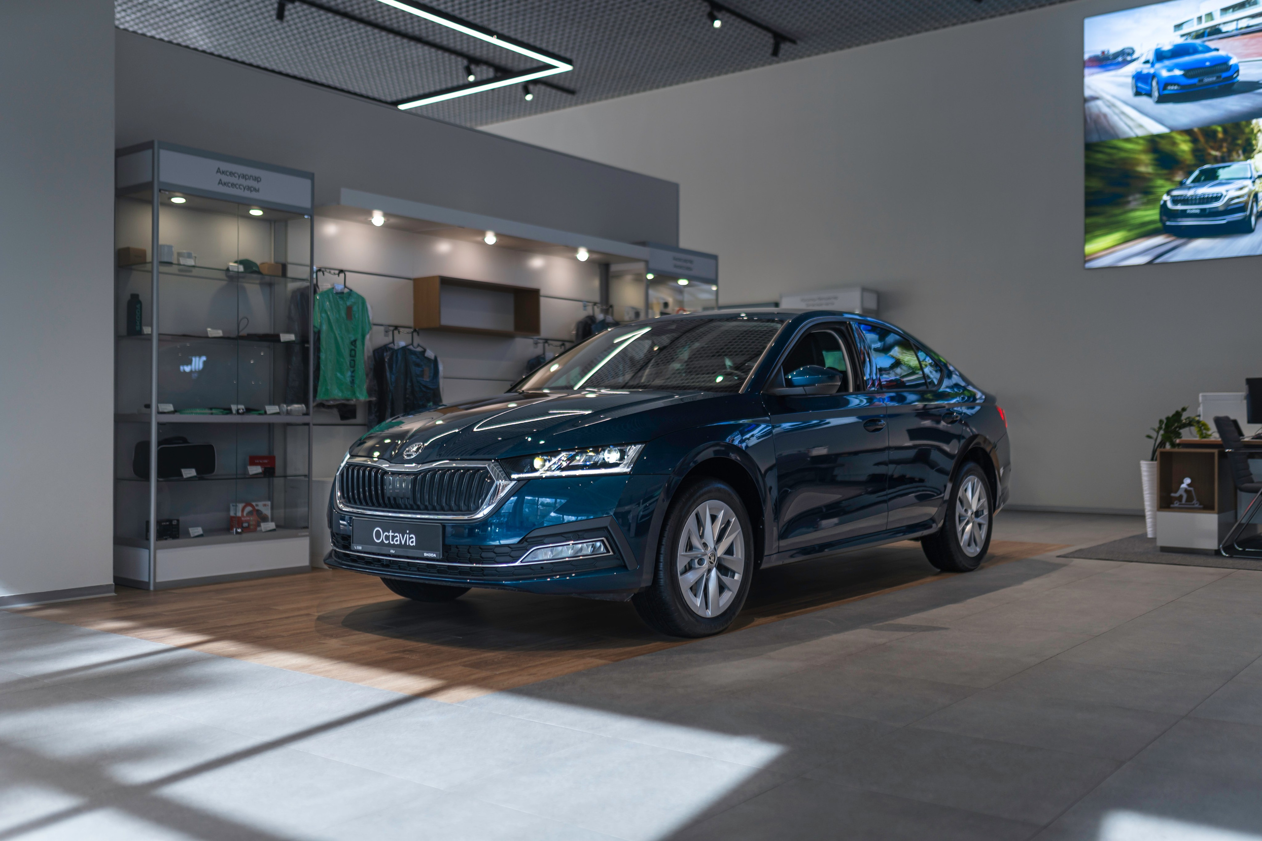 Skoda Dealership. Чен Станислав | Автомобильный фотограф | Алматы, Казахстан