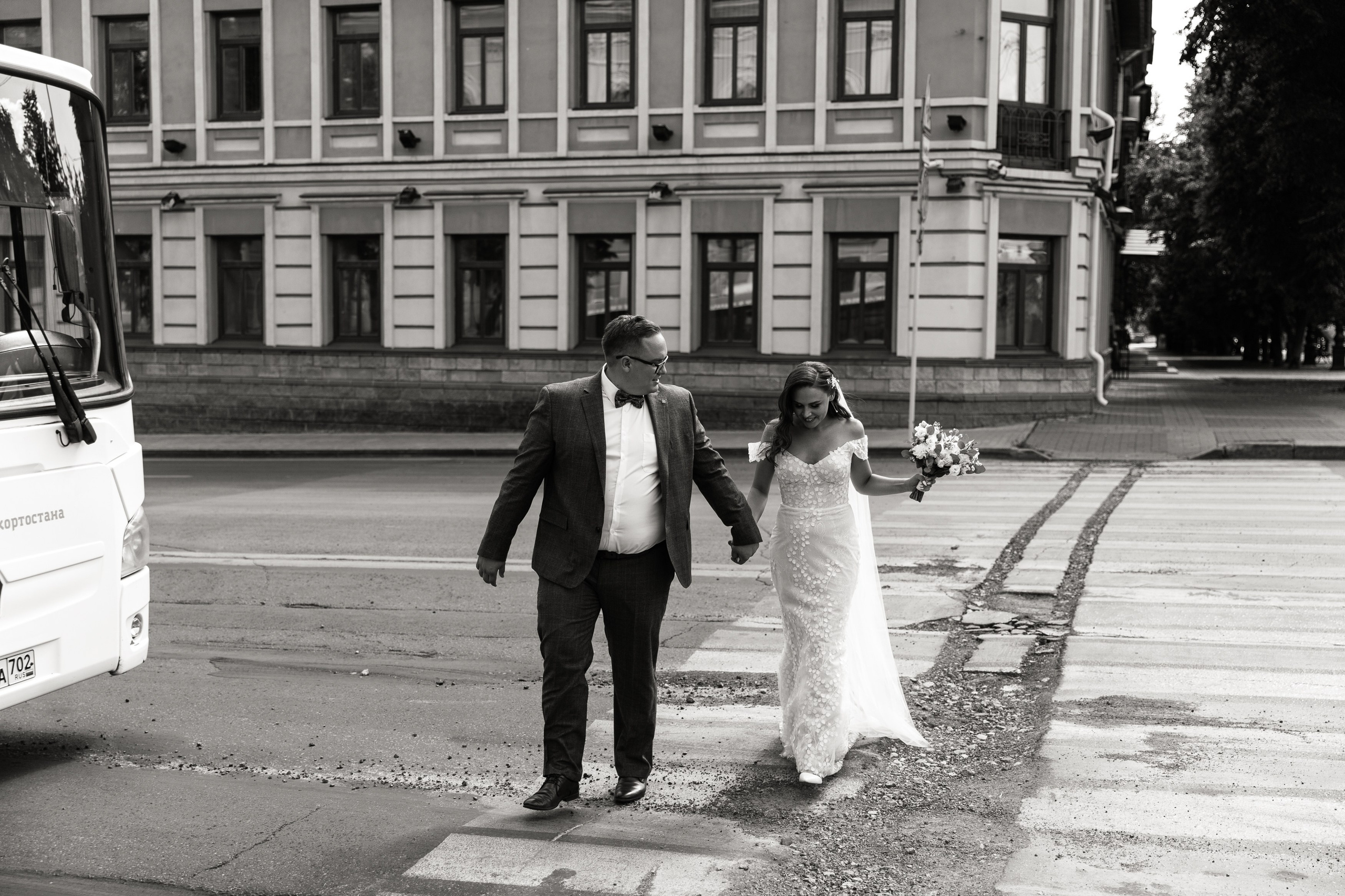 Свадебный фотограф Уфа — Руслан ГабдлисламовЖивые эмоции, красивые кадры, воспоминания на всю жизнь.Работаю по всей Республике Башкортоста. Свадебный фотограф Уфа Руслан Габдлисламов