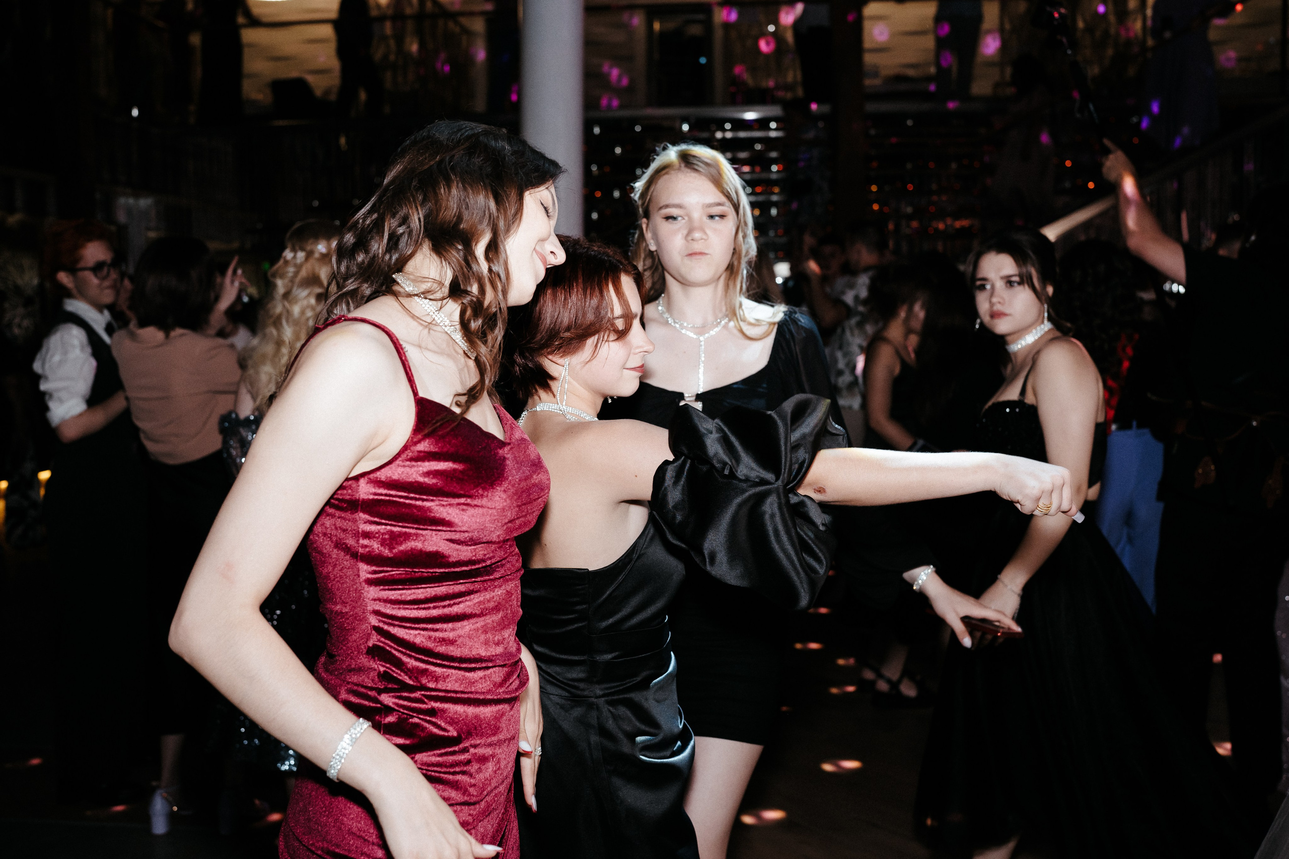 Выпускной «Ribiza». Свадебный фотограф в Симферополе