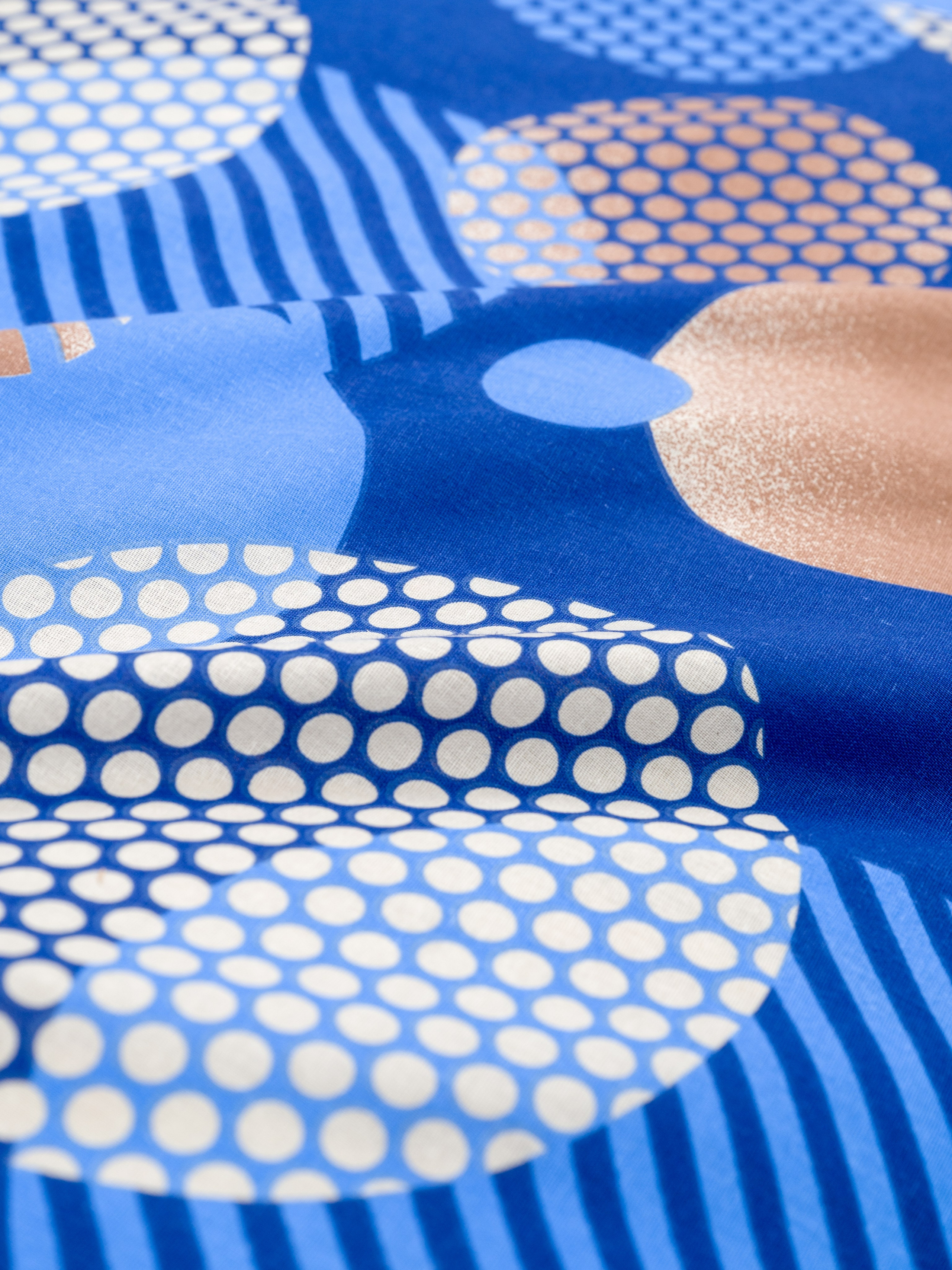 Съемка в студии «Изюм». Фотограф для маркетплейсов в г. Иваново Клещенок Юлия