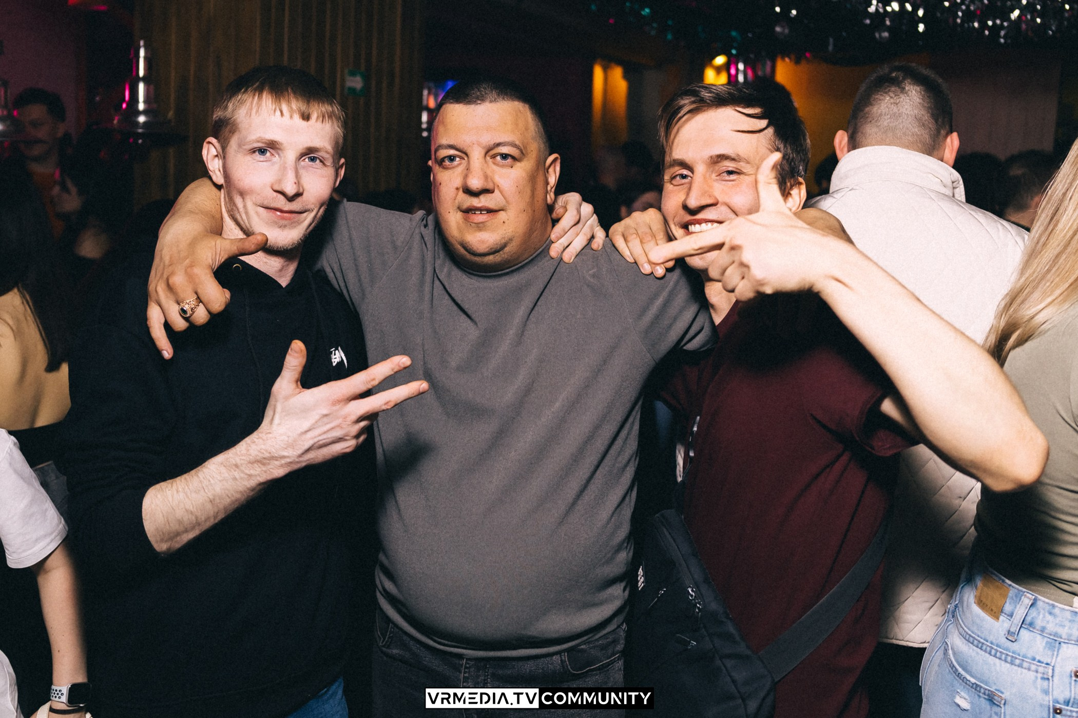 Бар «Cosmo»: Прощальная вечеринка