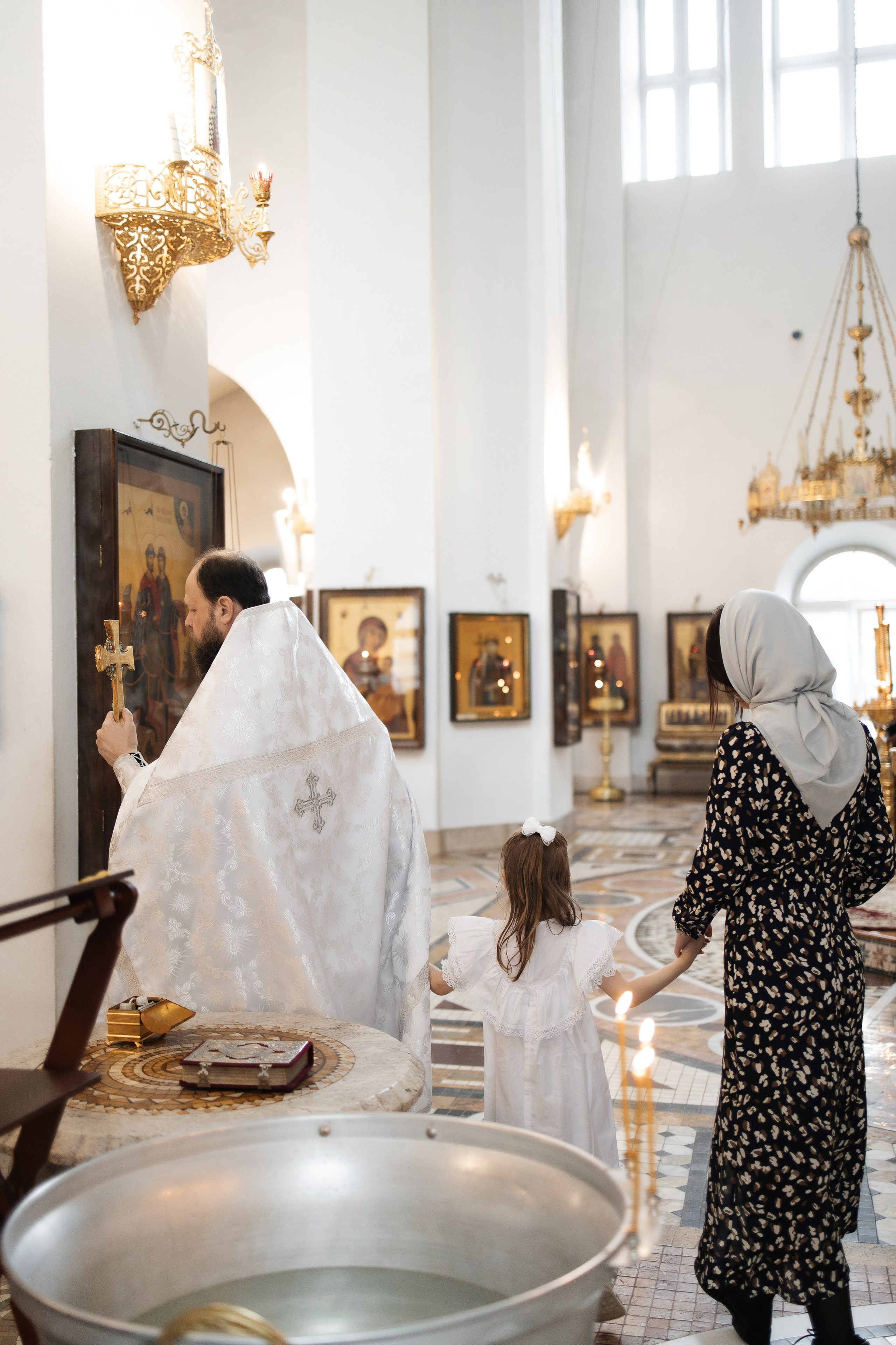 Крещение в Храме Димитрия Солунского на Благуше. Семейный и lovestory фотограф в Москве Светлана Коняхина