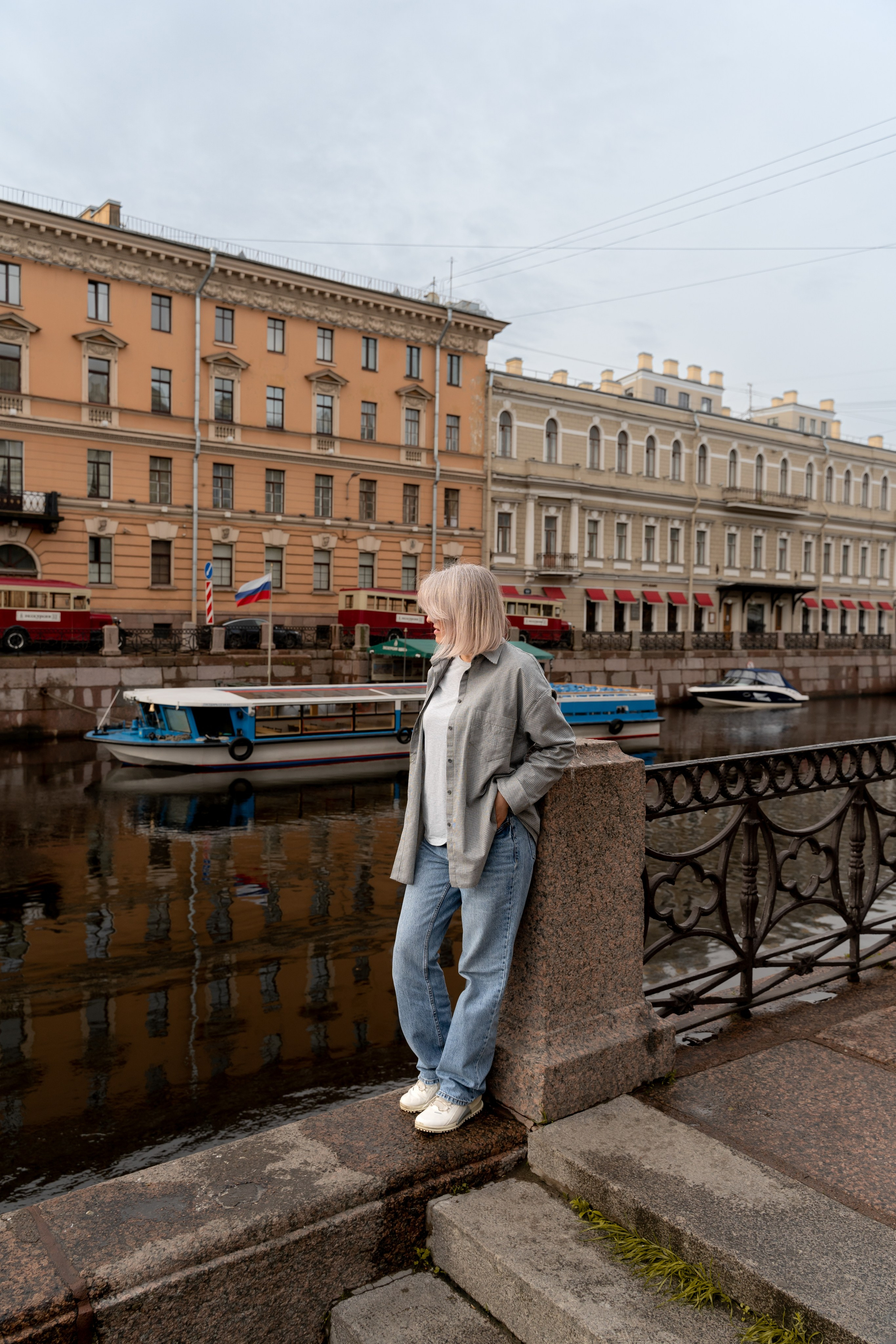 Таня и её семья 🤍 Она улыбнулась, и мне показалось, что весь мир стал светлее. — Эрих Мария Ремарк. Лайфстайл фотограф в Санкт-Петербурге — Наташа Шмидт