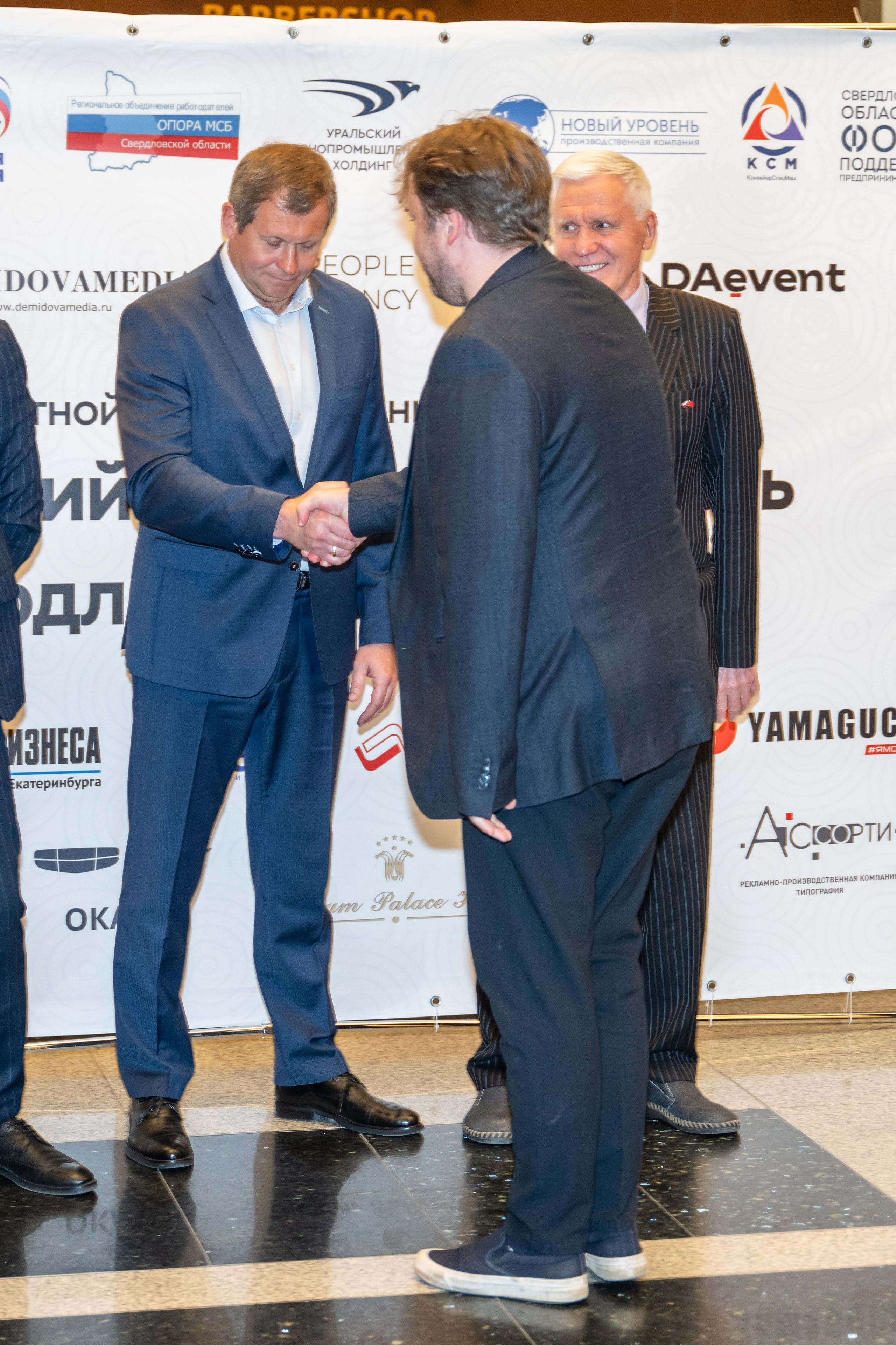 Репортажная съёмка награждения победителей VI конкурса им. П.А. Столыпина «Лучший предприниматель Свердловской области 2024». Фотограф Андрей Наговицин.