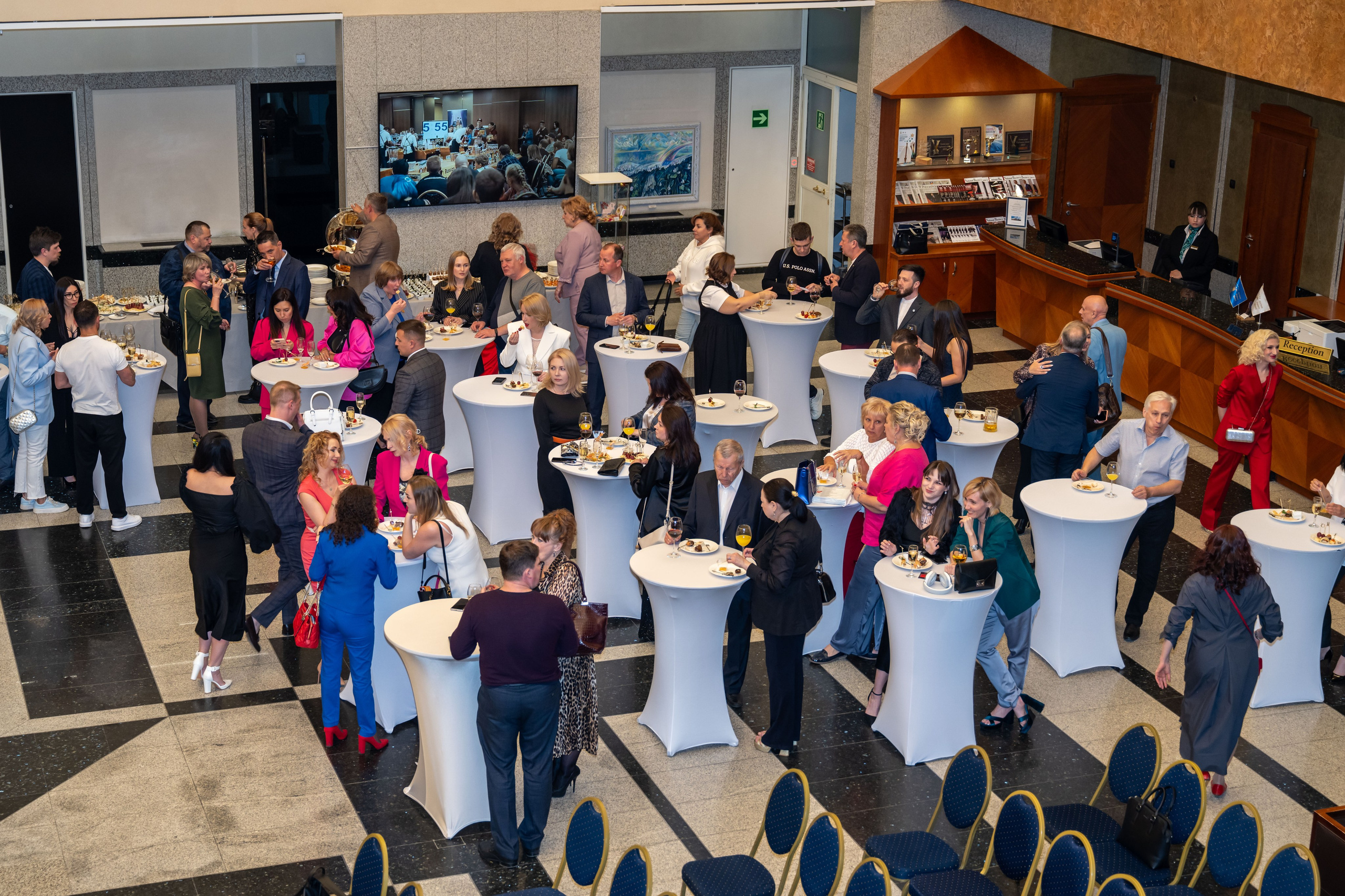 Репортажная съёмка награждения победителей VI конкурса им. П.А. Столыпина «Лучший предприниматель Свердловской области 2024». Фотограф Андрей Наговицин.