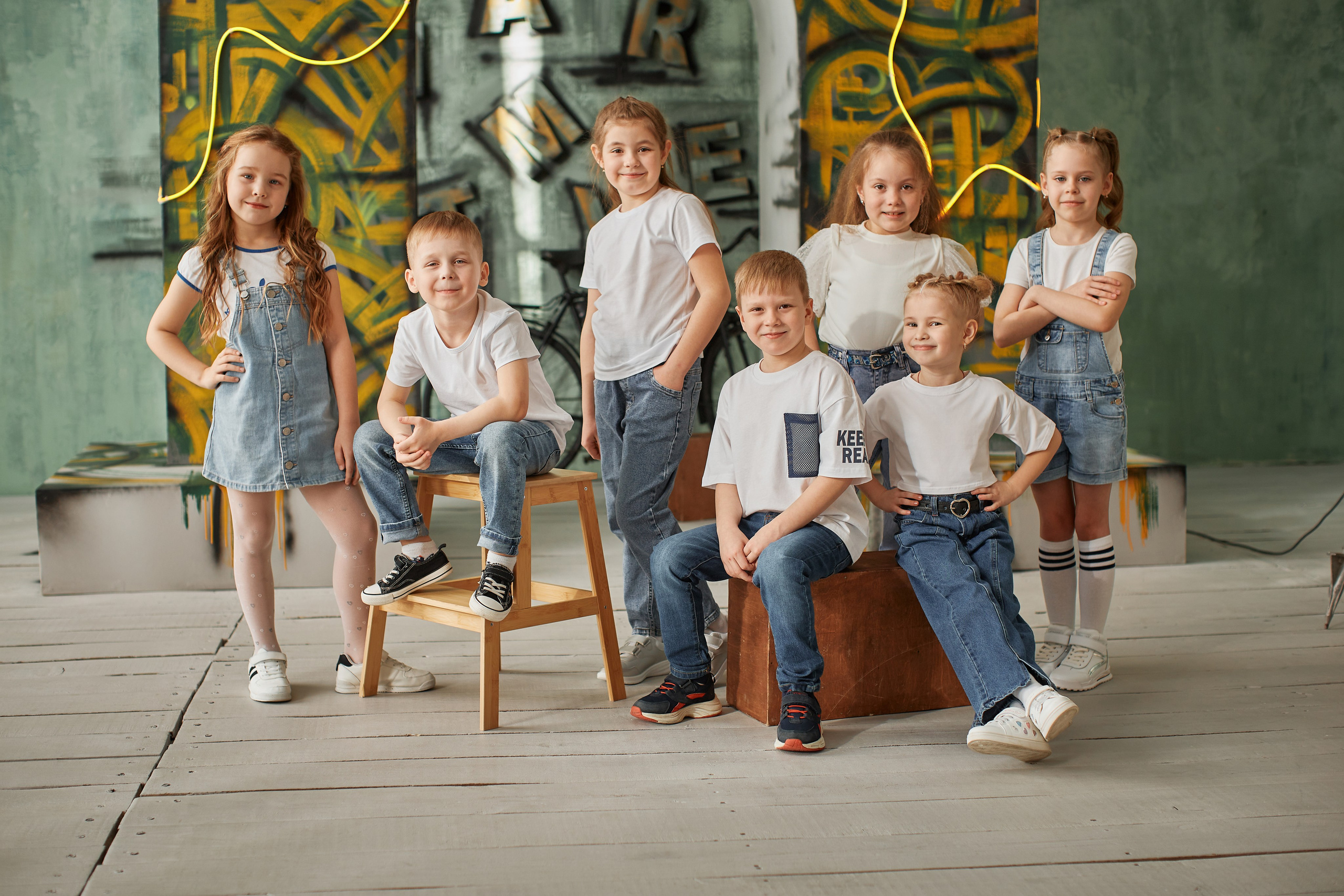 Групповые. Выпускные альбомы в городе Курган для всех