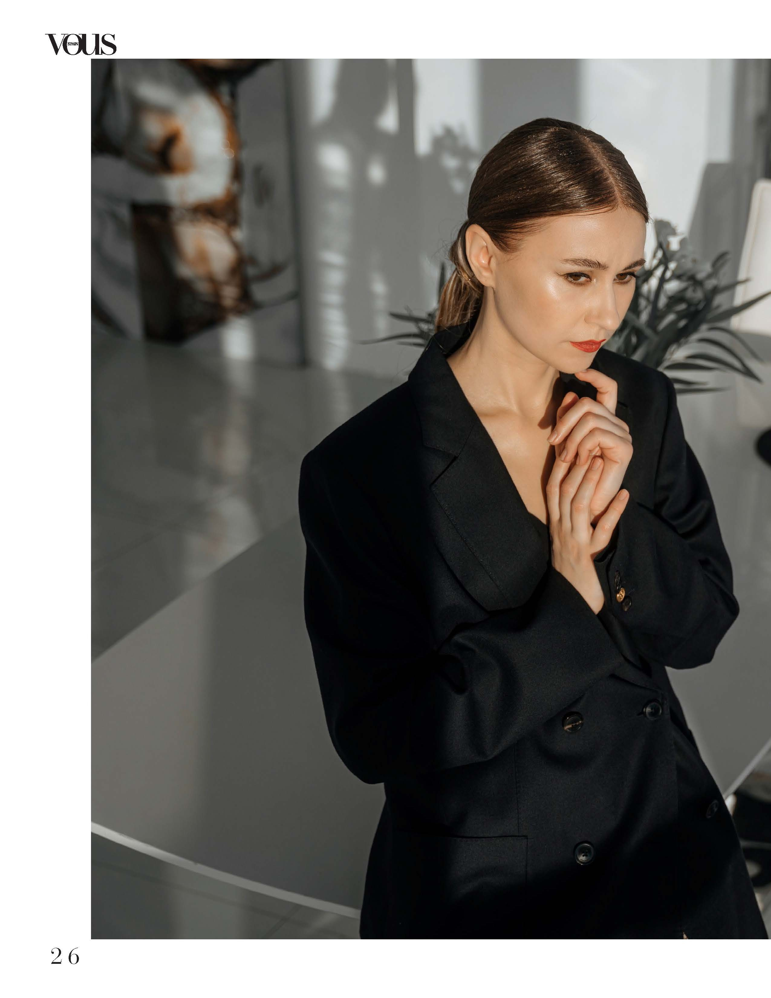 VOUS MAGAZINE Black in White. Портретный фотограф в Санкт-Петербурге Дмитриева Наталия