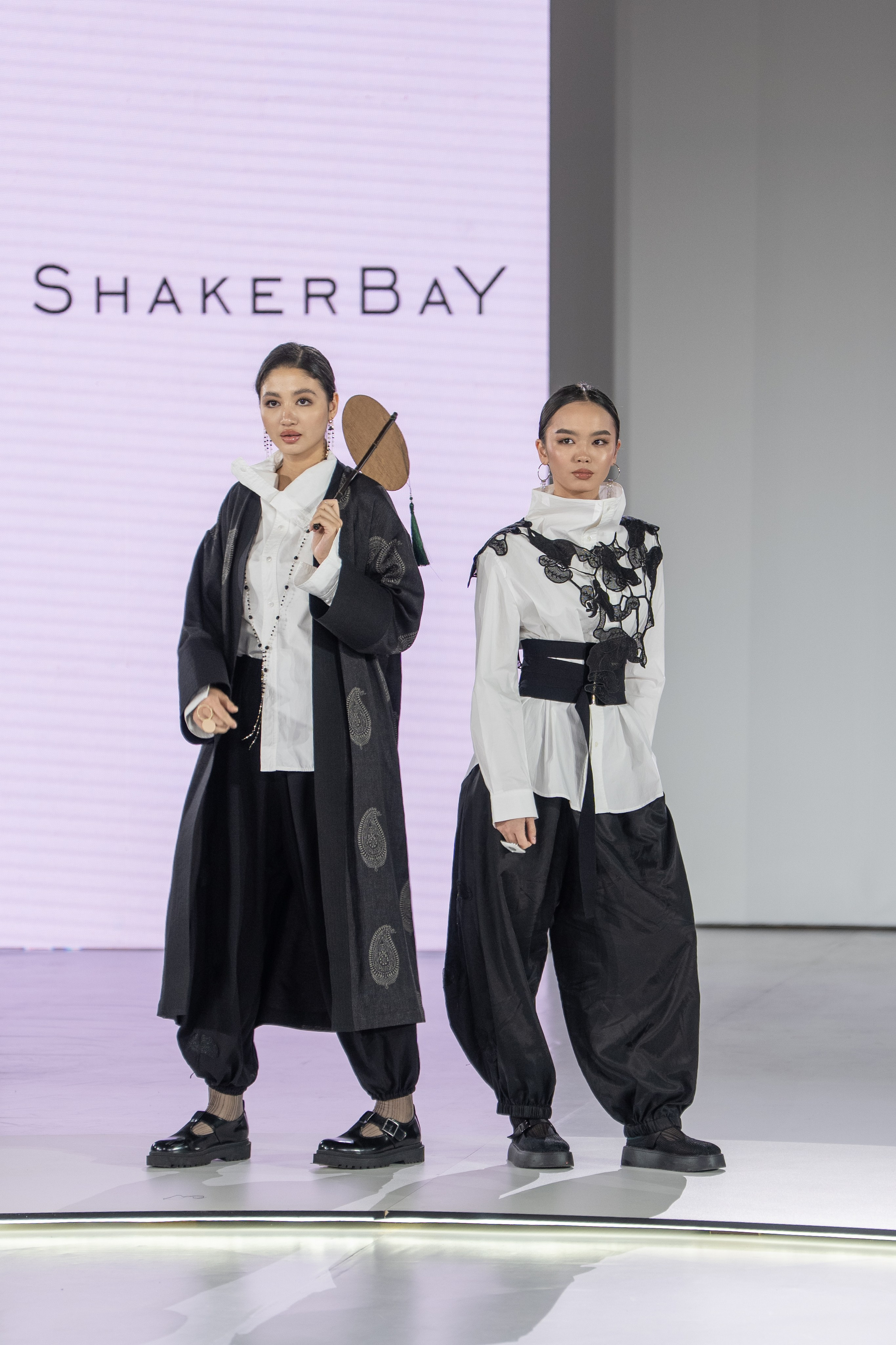 Дезайнер Shakerbay. Сайт Алматинского НЮ АРТ, будуар и фэшн фотографа Дениса Карпенко