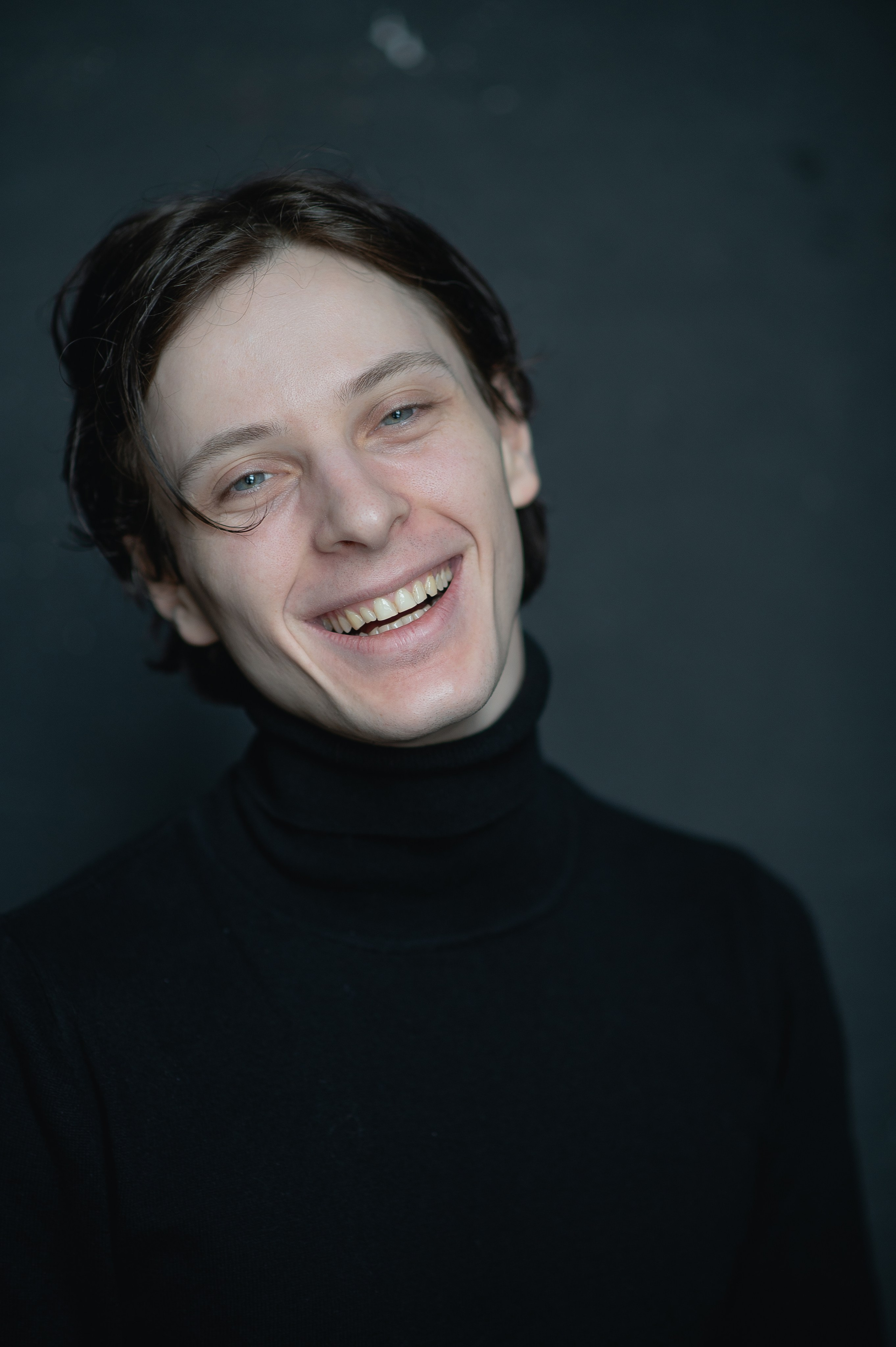 Даниил, выпускник ЯГТИ имени Фирса Шишигина, актёрское портфолио. Свадебный фотограф в Ярославле Денис Медоваров