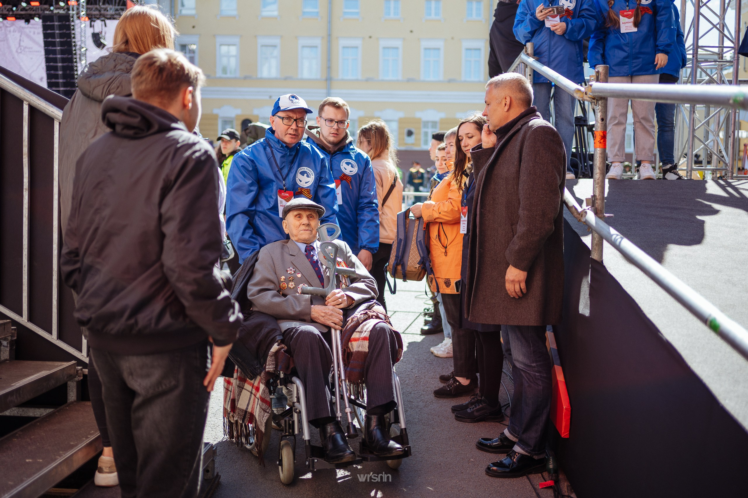 9 мая · Волонтеры Победы. Владимир Вершинин, тот самый свадебный видеограф