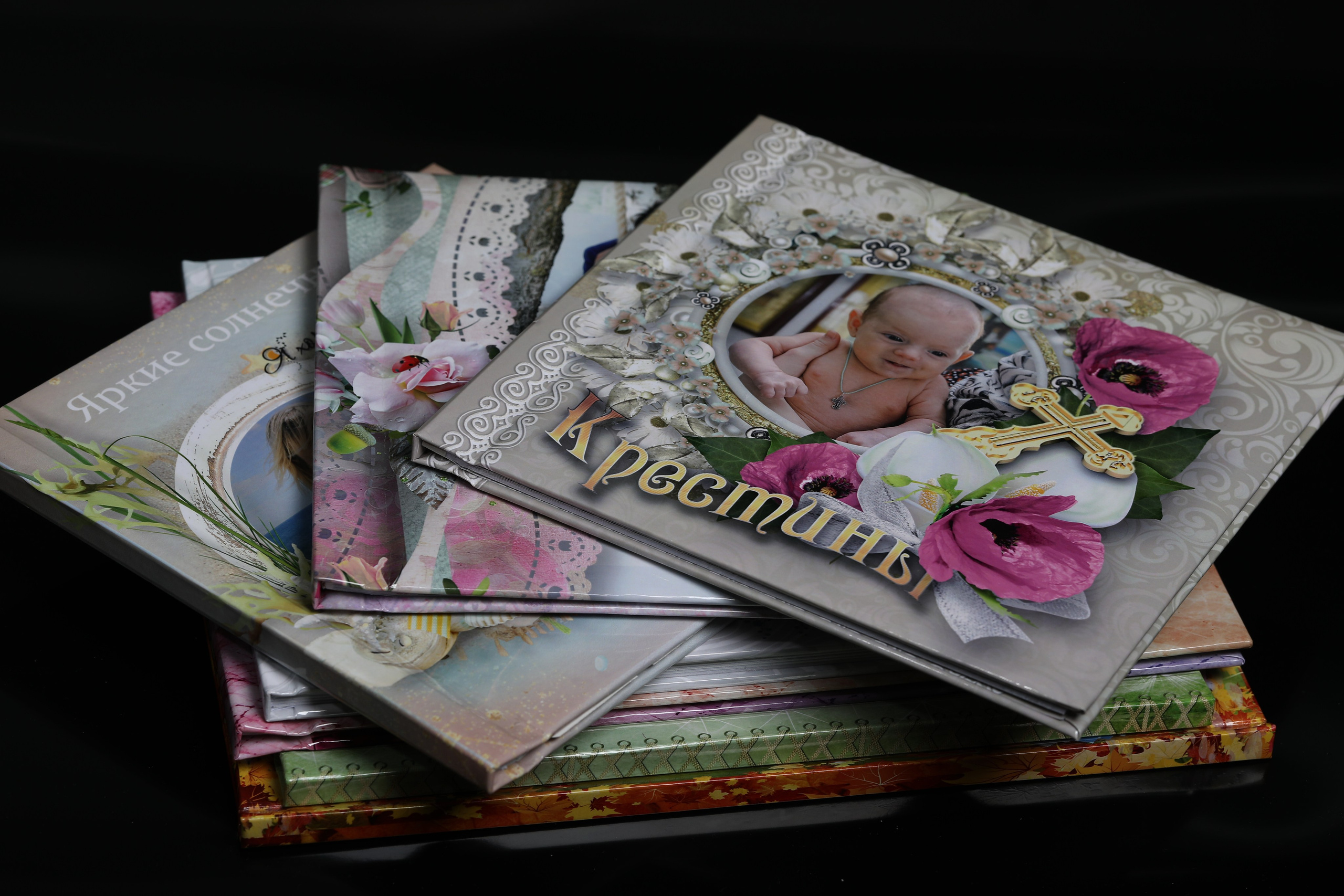 Готовые выпускные альбомы. Medlori fotobook Выпускные альбомы в Липецке Лариса Медведева