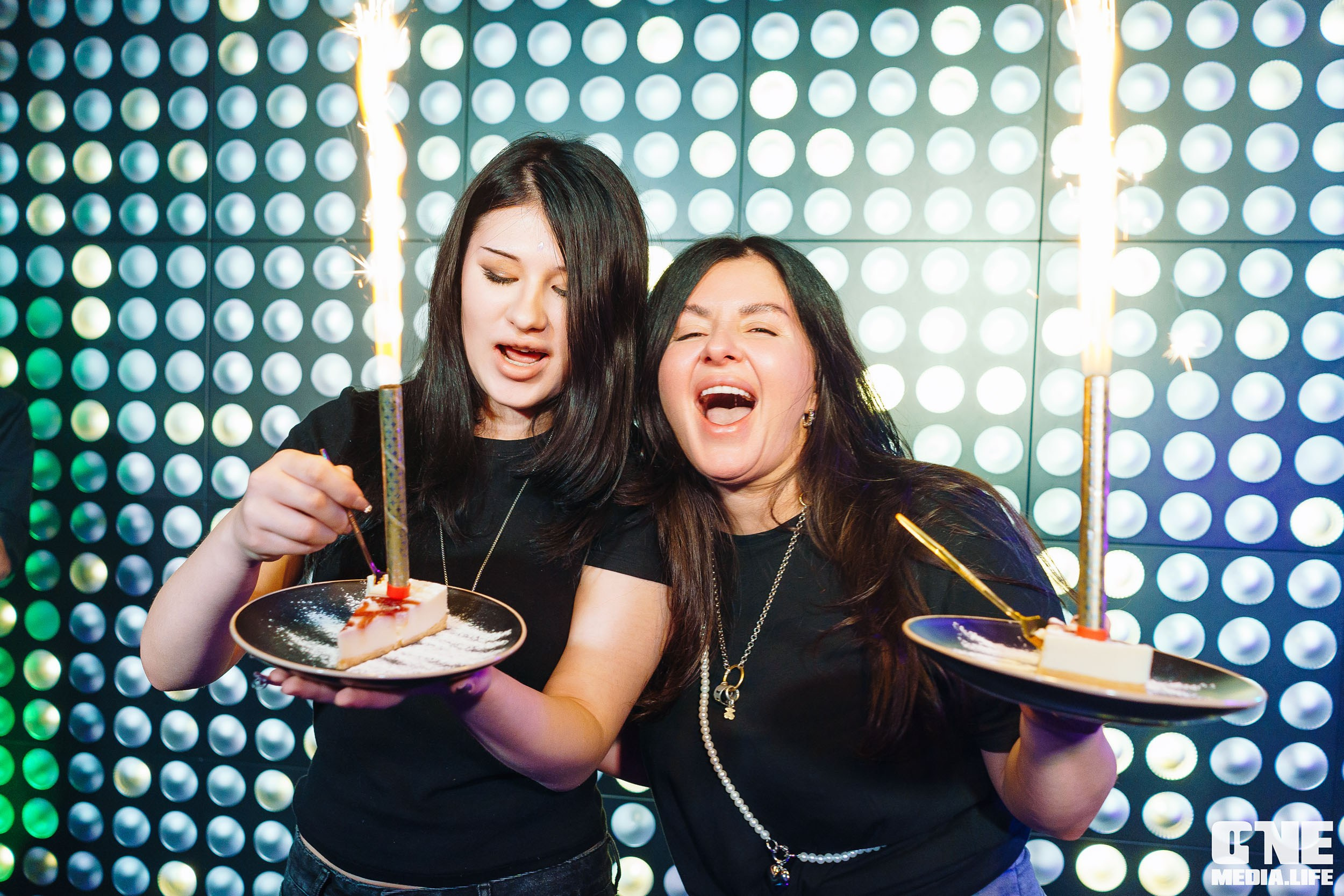 Фоторепортаж из караоке-клуба Эйфория. One Media Life: фоторепортажи, фотоотчеты с мероприятий и заведений