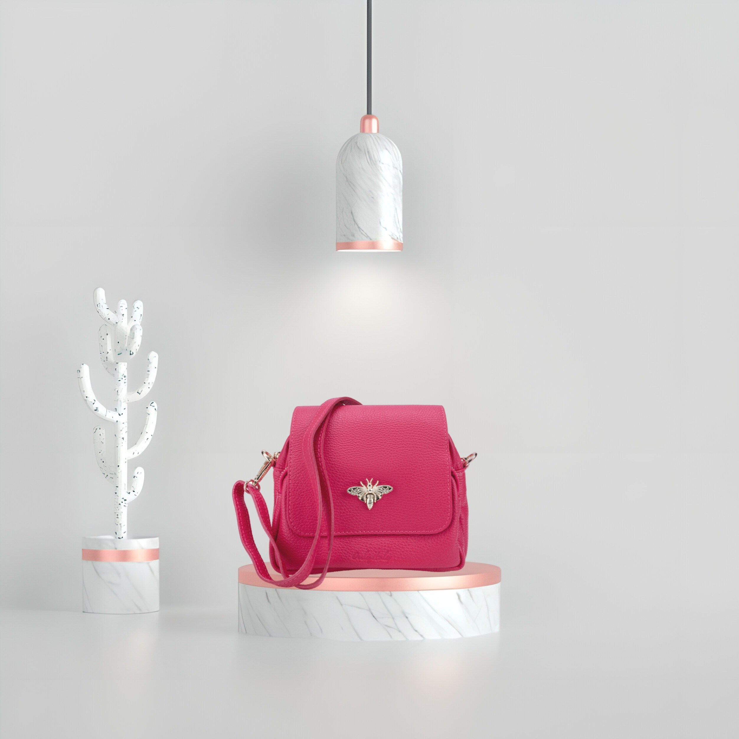 Предметная съёмка сумок для маркетплейсов. Предметный фотограф в Симферополе Антон Катунин