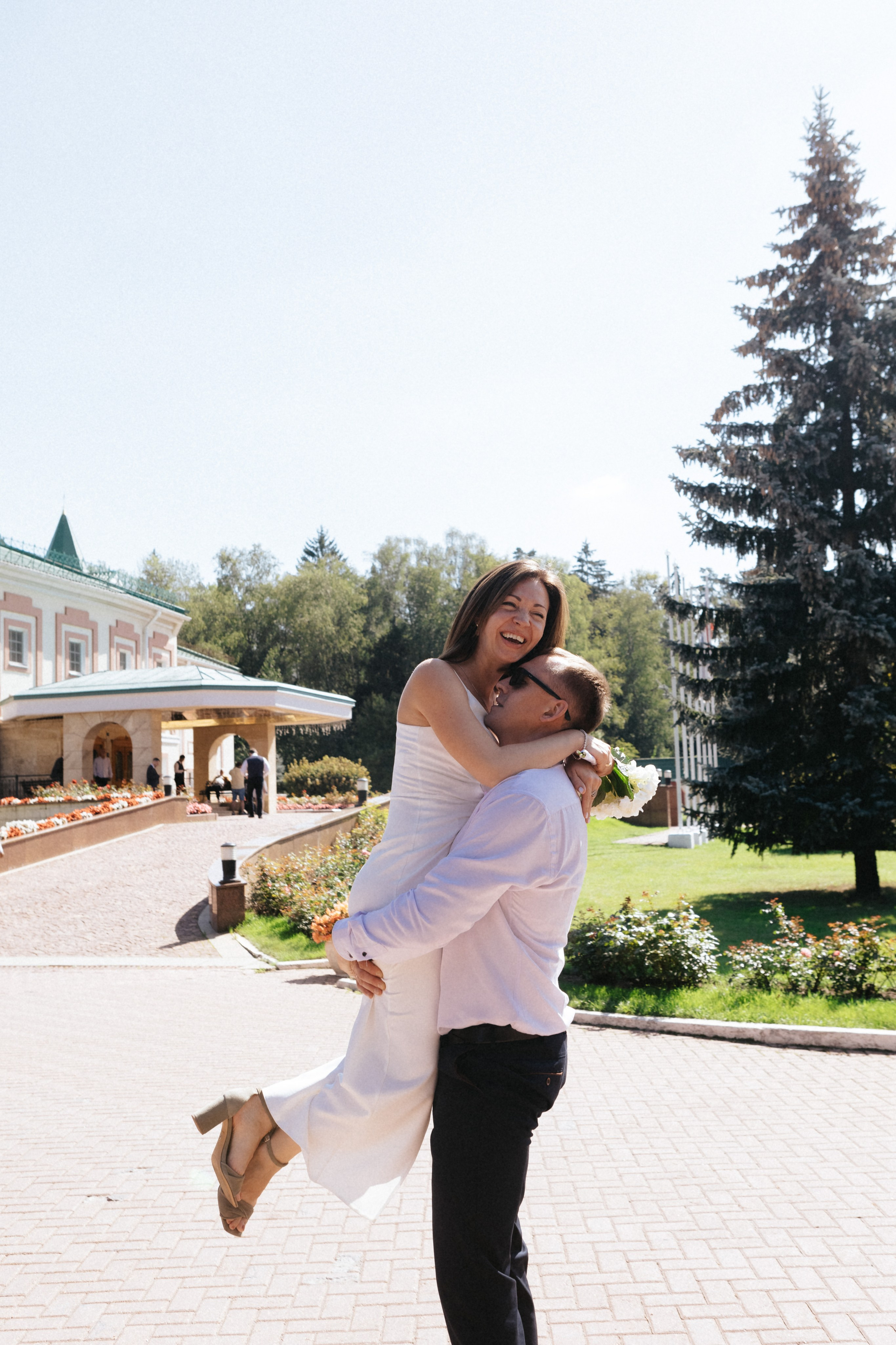 Лиза и Сережа. Роспись и тусовка в коттедже. Свадебный и портретный фотограф в Москве Анастасия Масюк