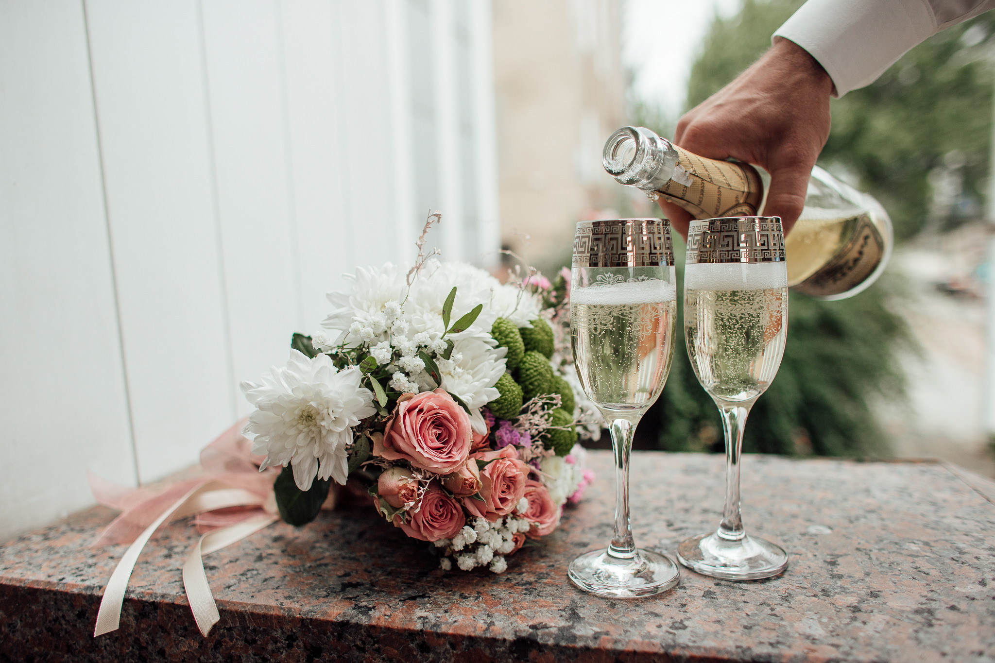 Свадебная прогулка Ольги и Максима. Семейный и свадебный фотограф в Донецке Елена Гордеева