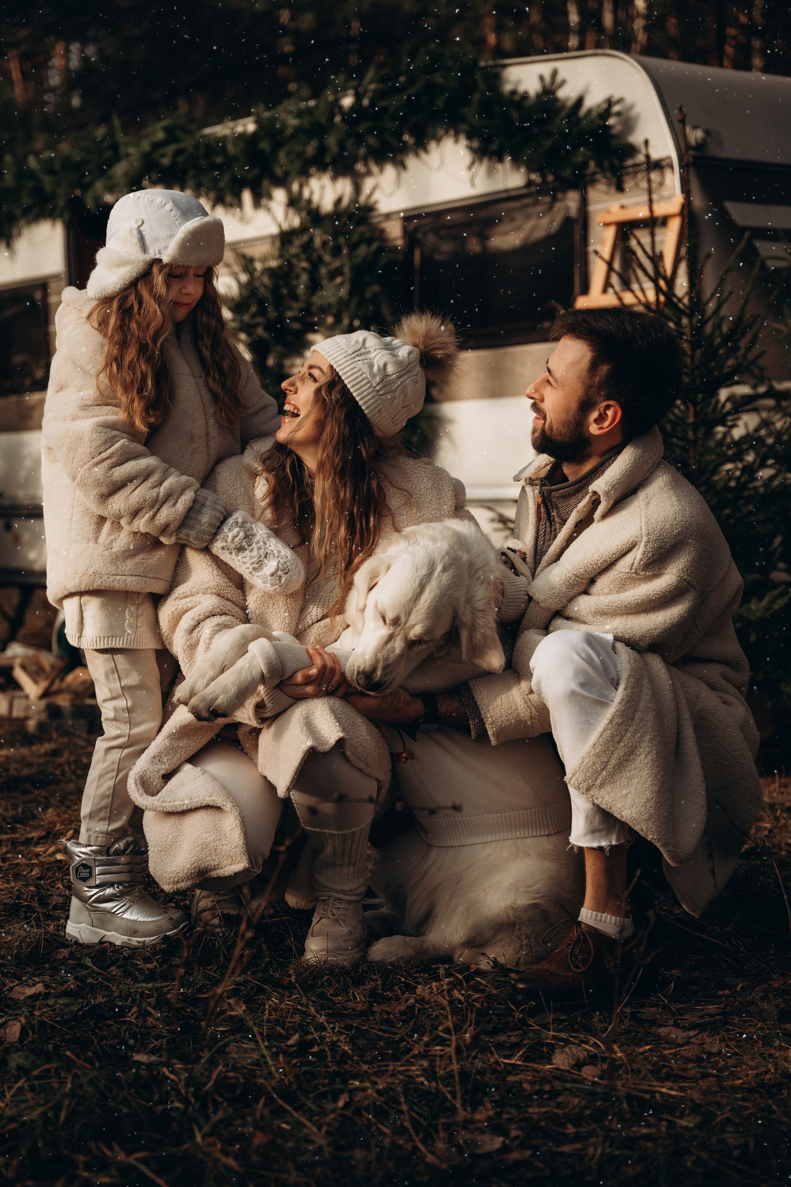 Женя, Юля, Дарина и Молли. Фотограф Мария Миллс | Минск