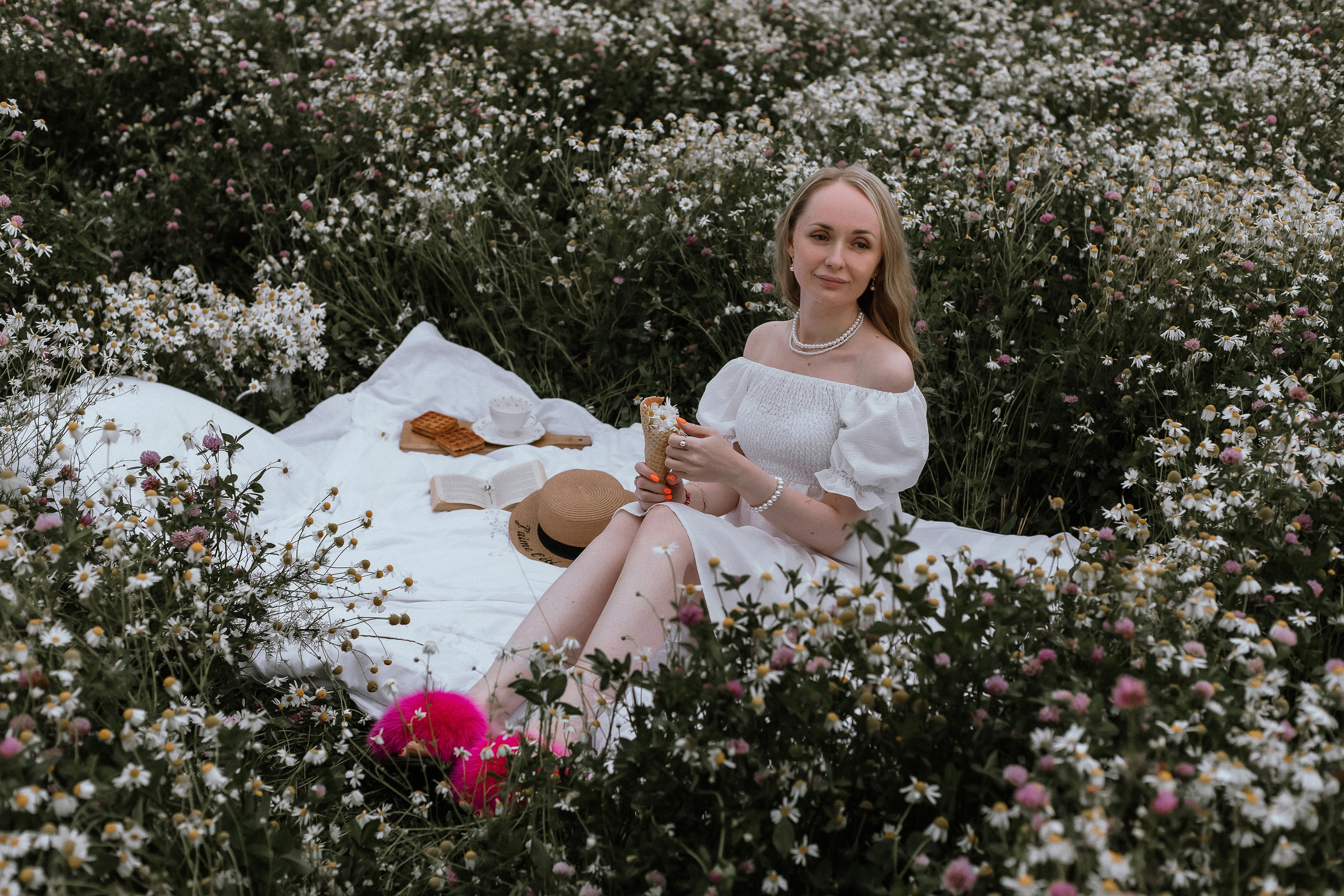 фотосессия в ромашковом поле в городе Екатеринбург, фотограф Екатеринбург, фотосессия в Екатеринбурге