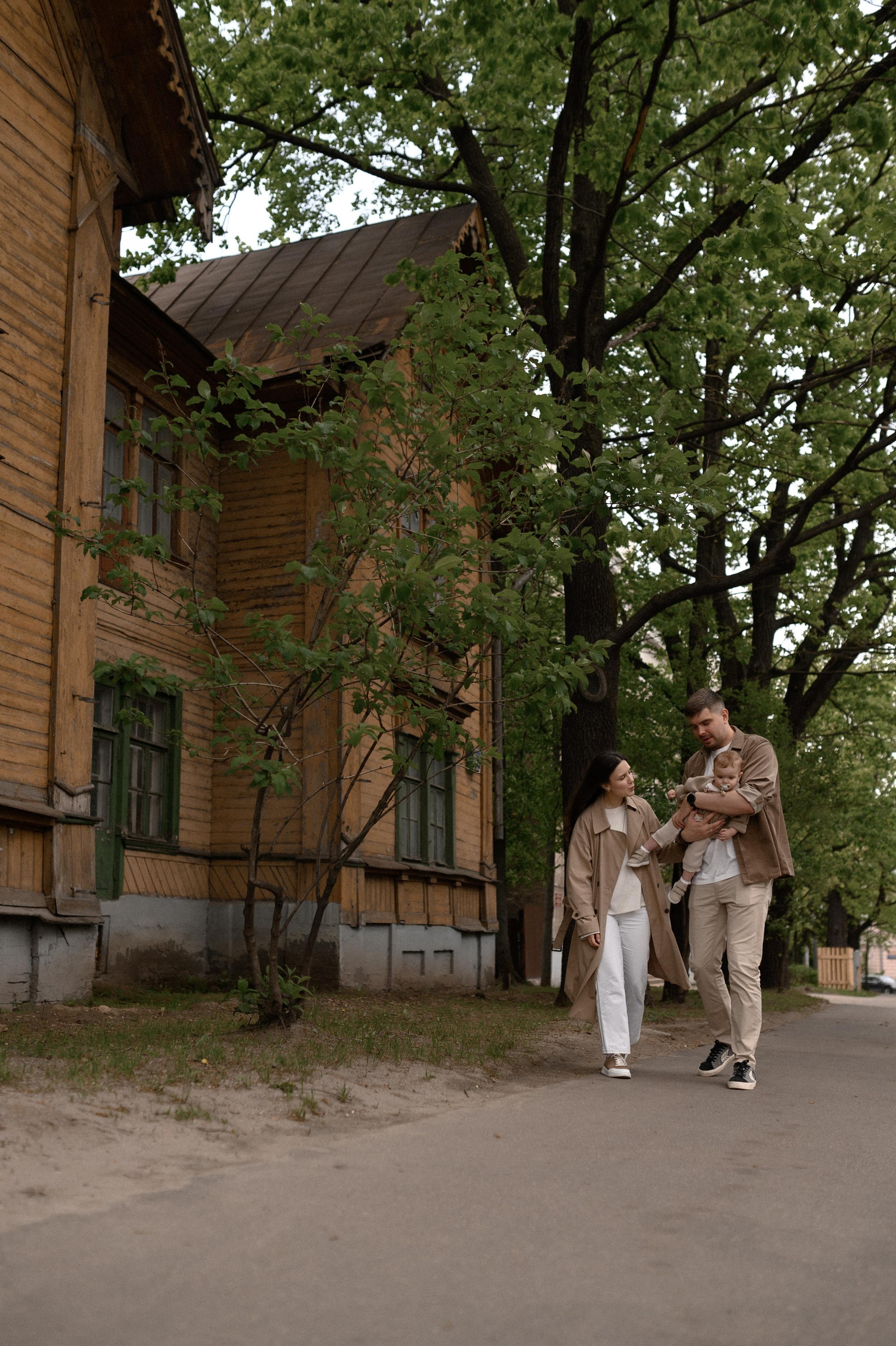 Даня, Лида и Эмма. Прогулка по усадьбе. Семейный и свадебный lifestyle-фотограф в Москве Мария Петрова