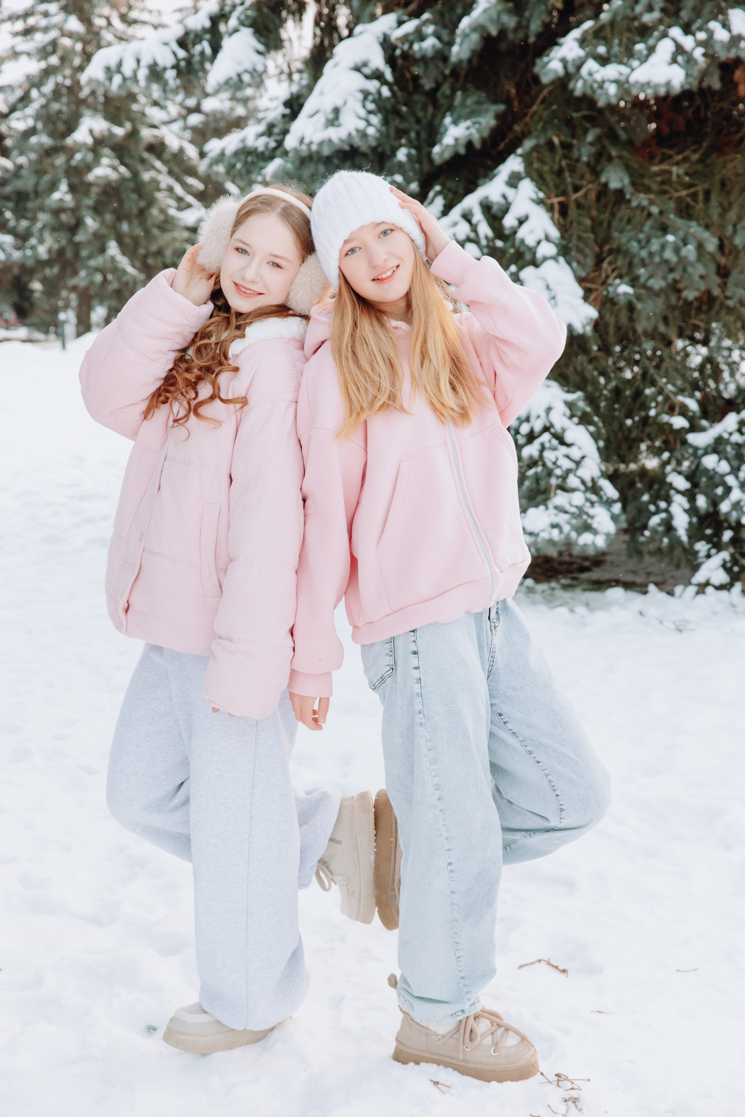 Школьные альбомы в Чернянке. Фотограф Максим Никонов