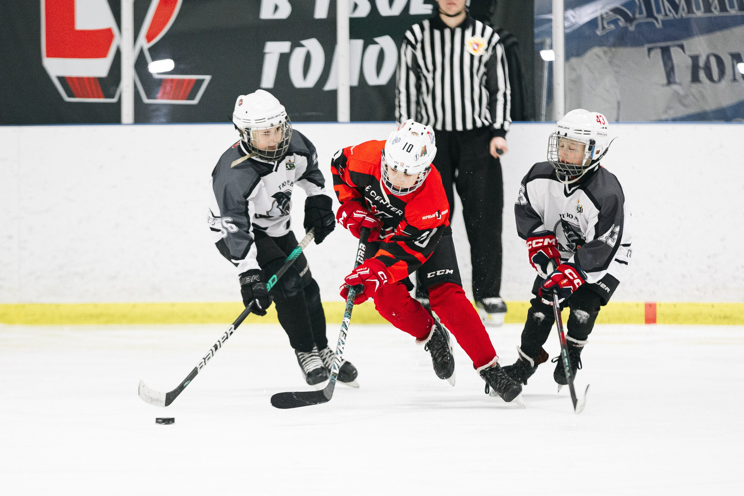 Первенство Тюмени по хоккею. MIG — студия спортивной фотографии Михаила Голянского