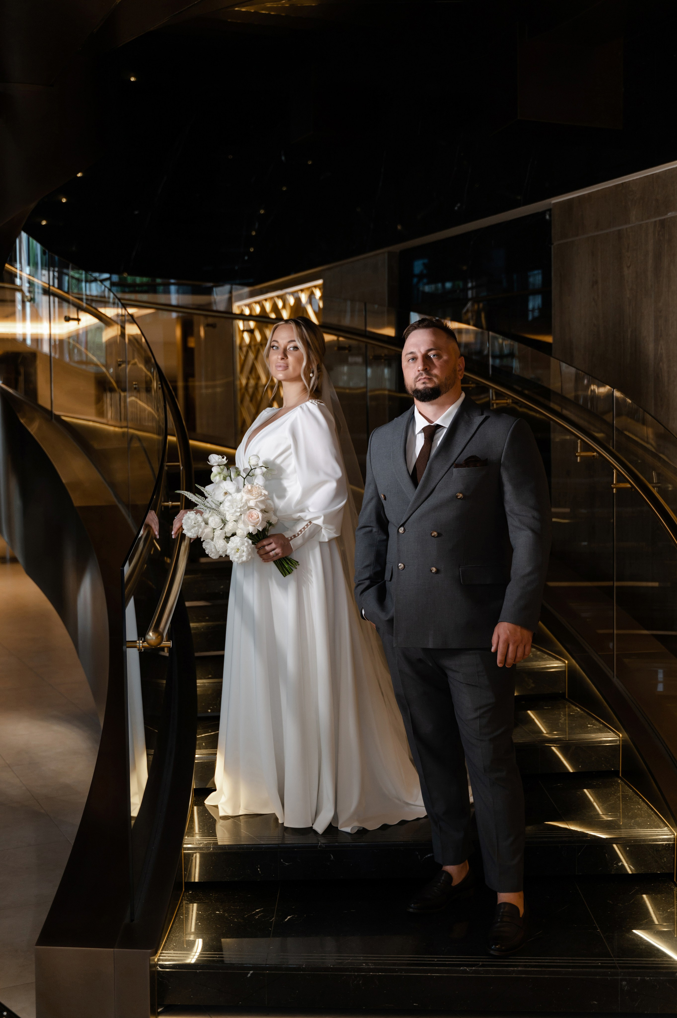 Свадебная фотосессия в отеле Hayat Regency Rostov. Свадебный фотограф в Ростове Максимов Максим