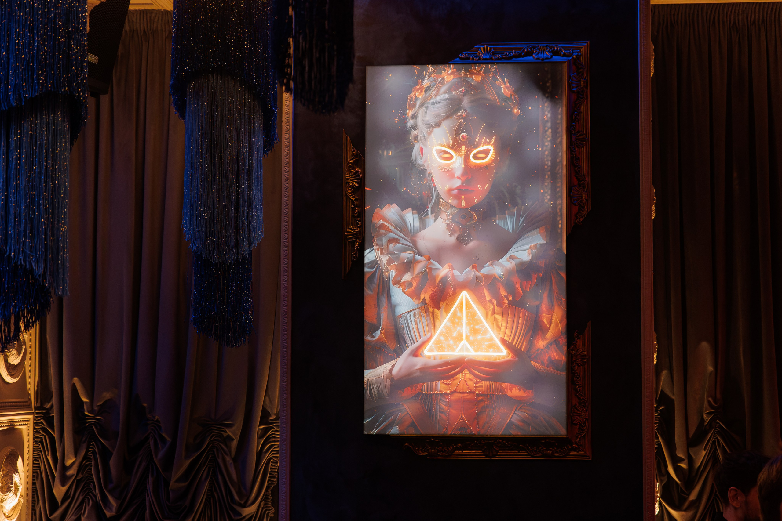 ЛУВР [Открытие Ночного клуба]. СВОИ. ФОТООТЧЕТЫ-СОБЫТИЯ-МЕСТА