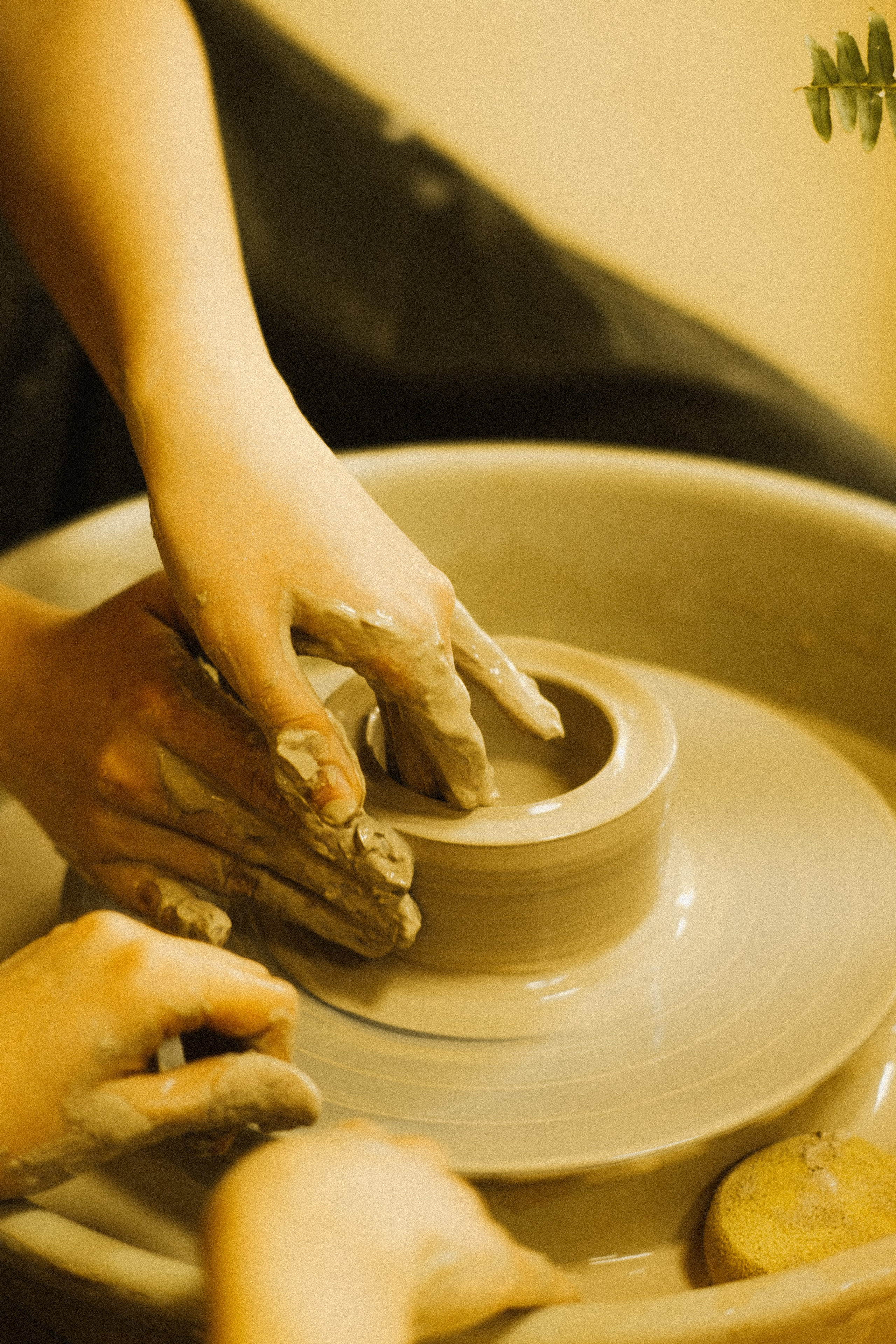 Контент для студии керамики «Flowers & Chill». Коммерческий и Портретный Фотограф Симферополь Крым Максим Махо