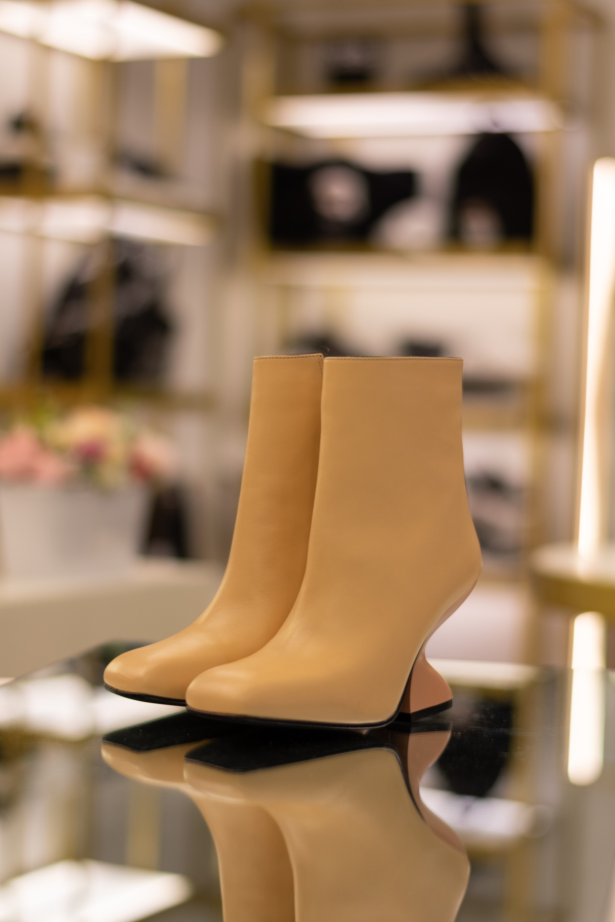 Для организаций. Предметная фотосессия для обувного магазина Capsula. Фотограф/видеограф Богдан Голованов